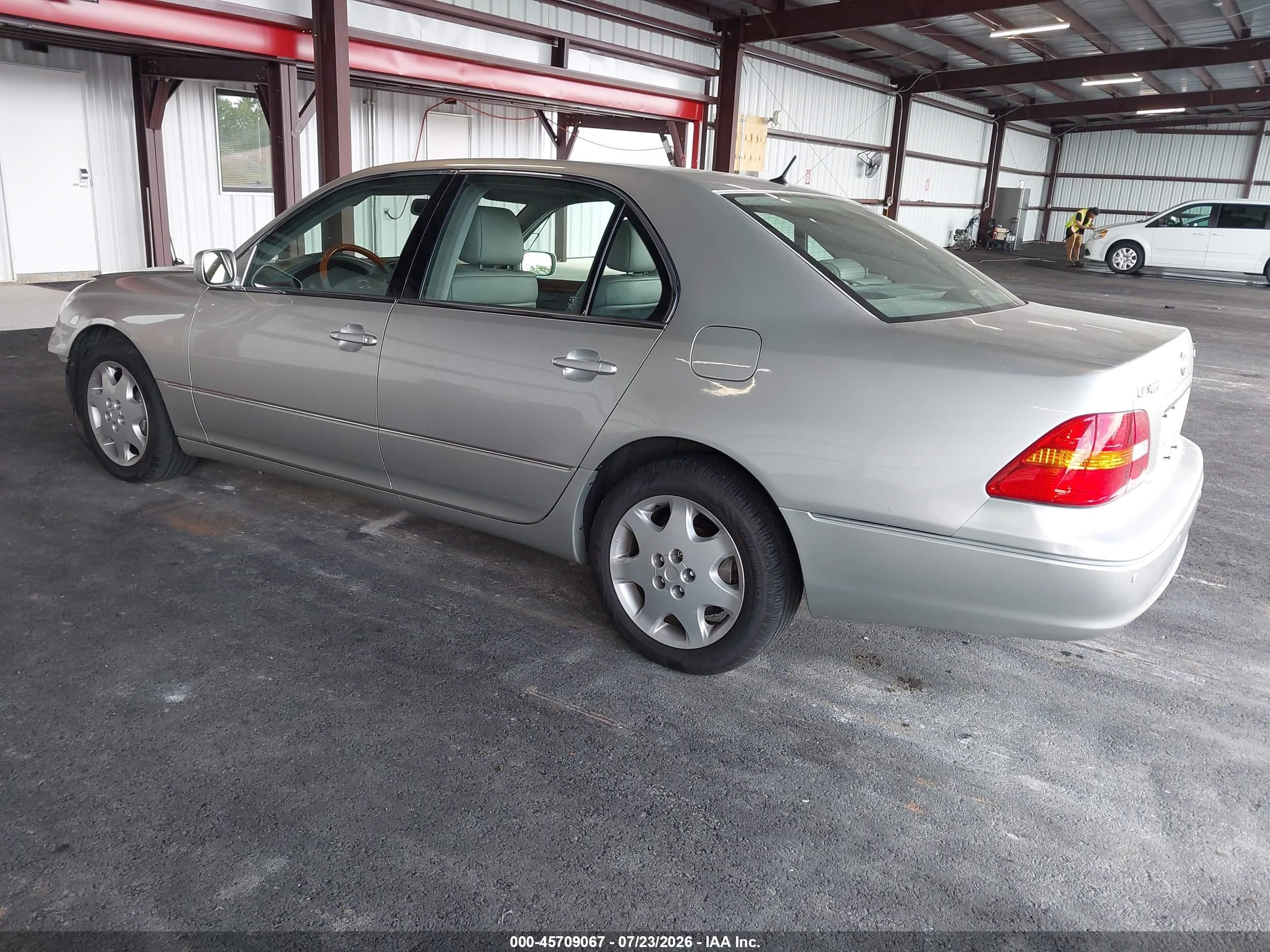 2003 Lexus Ls 430   Gold vin: JTHBN30F930122522
