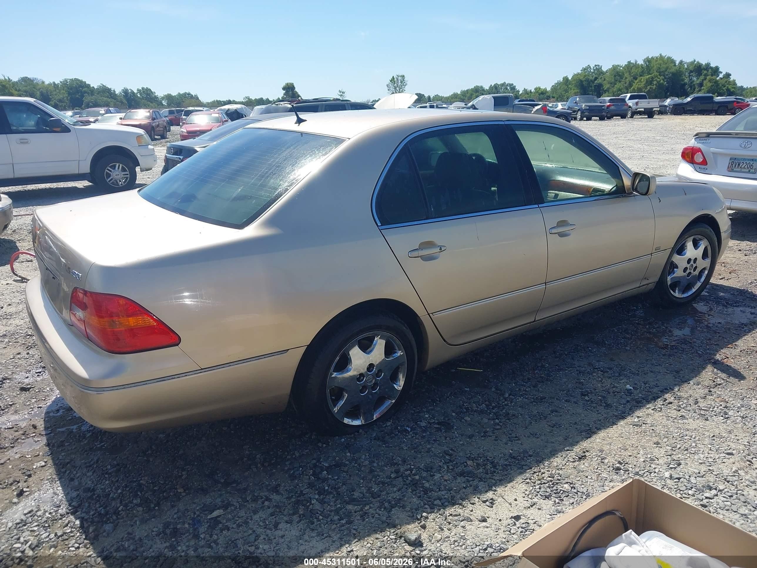 2001 Lexus Ls 430   Gold vin: JTHBN30FX10051957