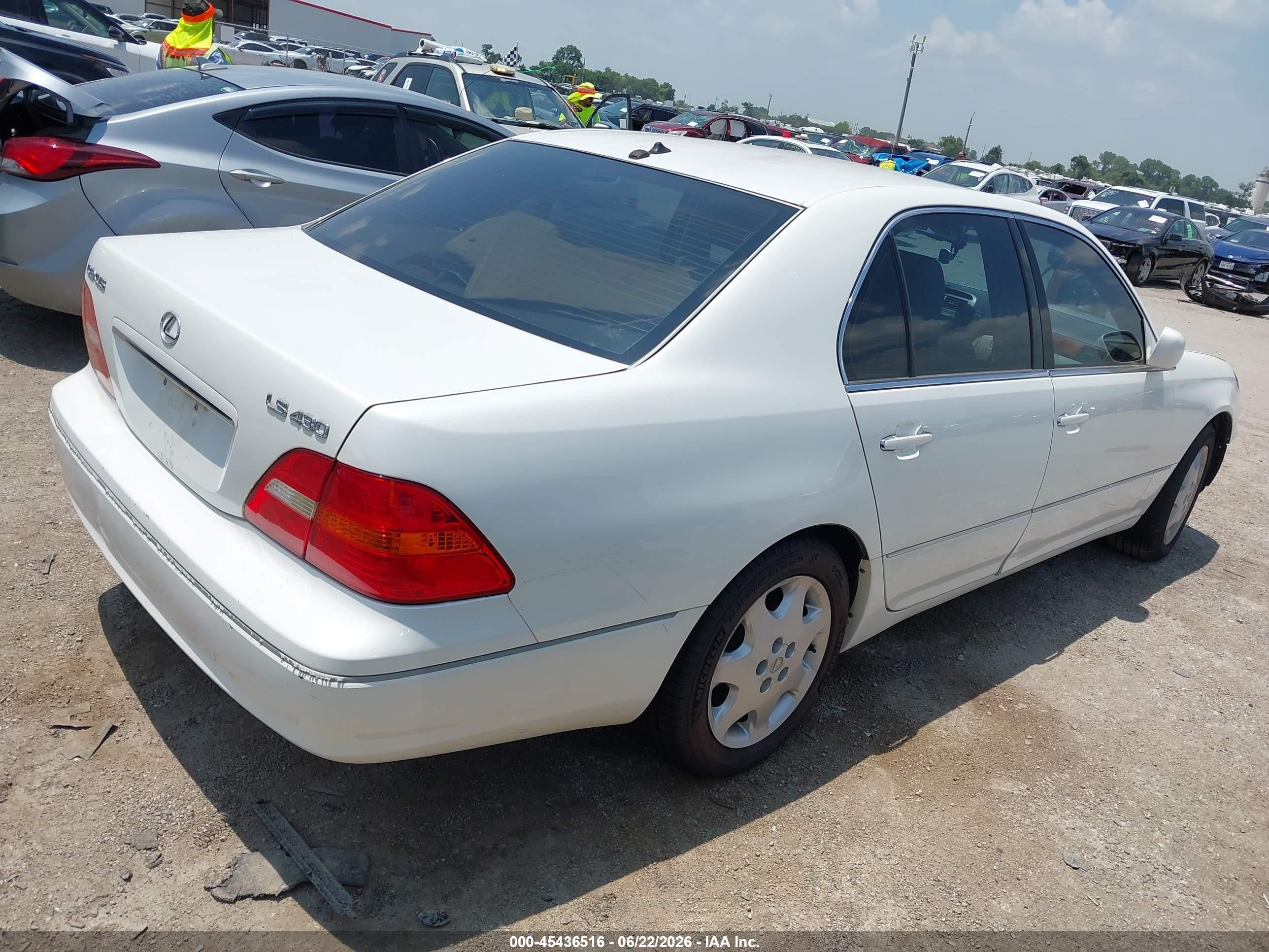 2003 Lexus Ls 430   White vin: JTHBN30FX30115580