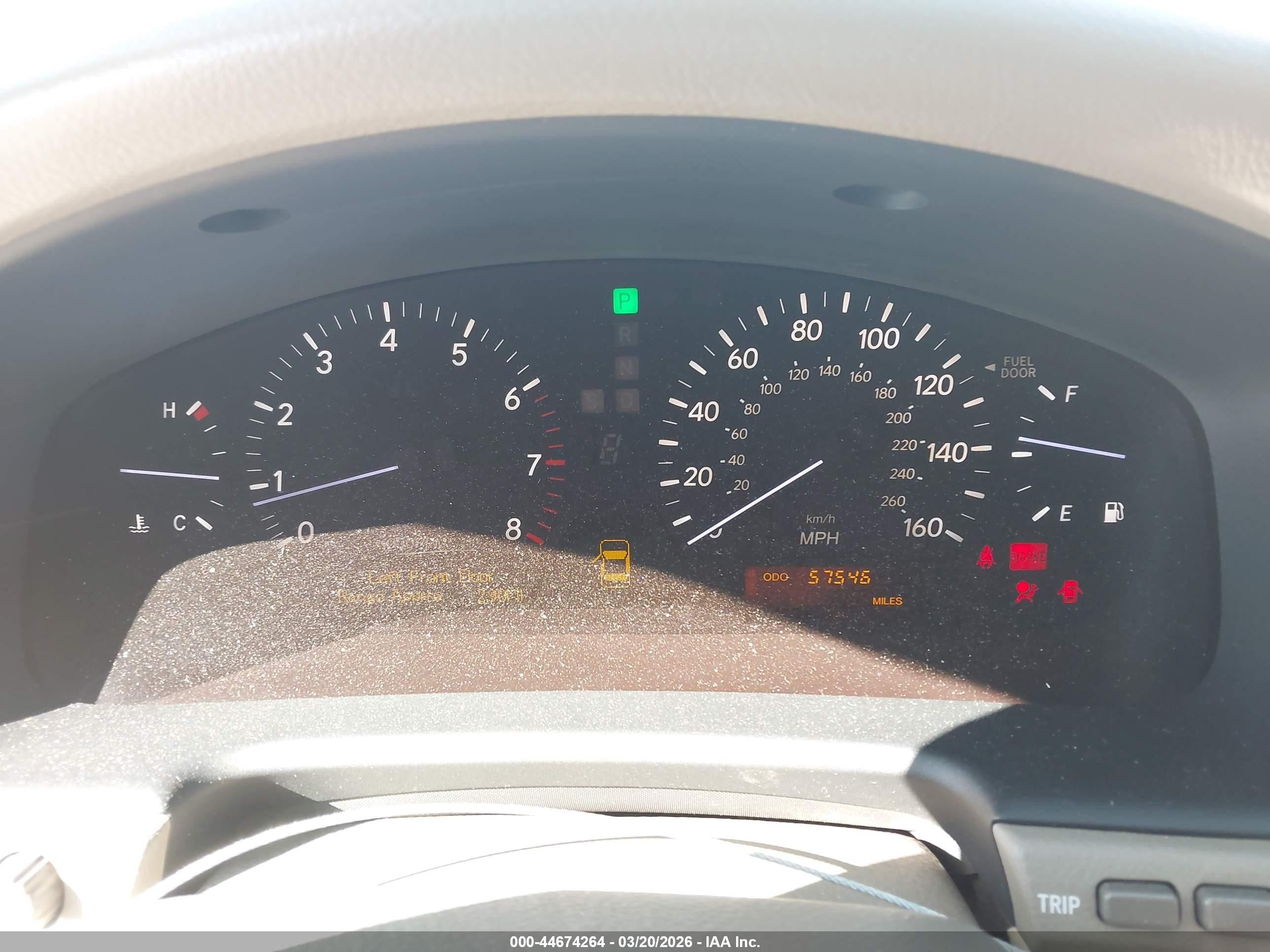 2005 Lexus Ls 430   White vin: JTHBN36F055003657