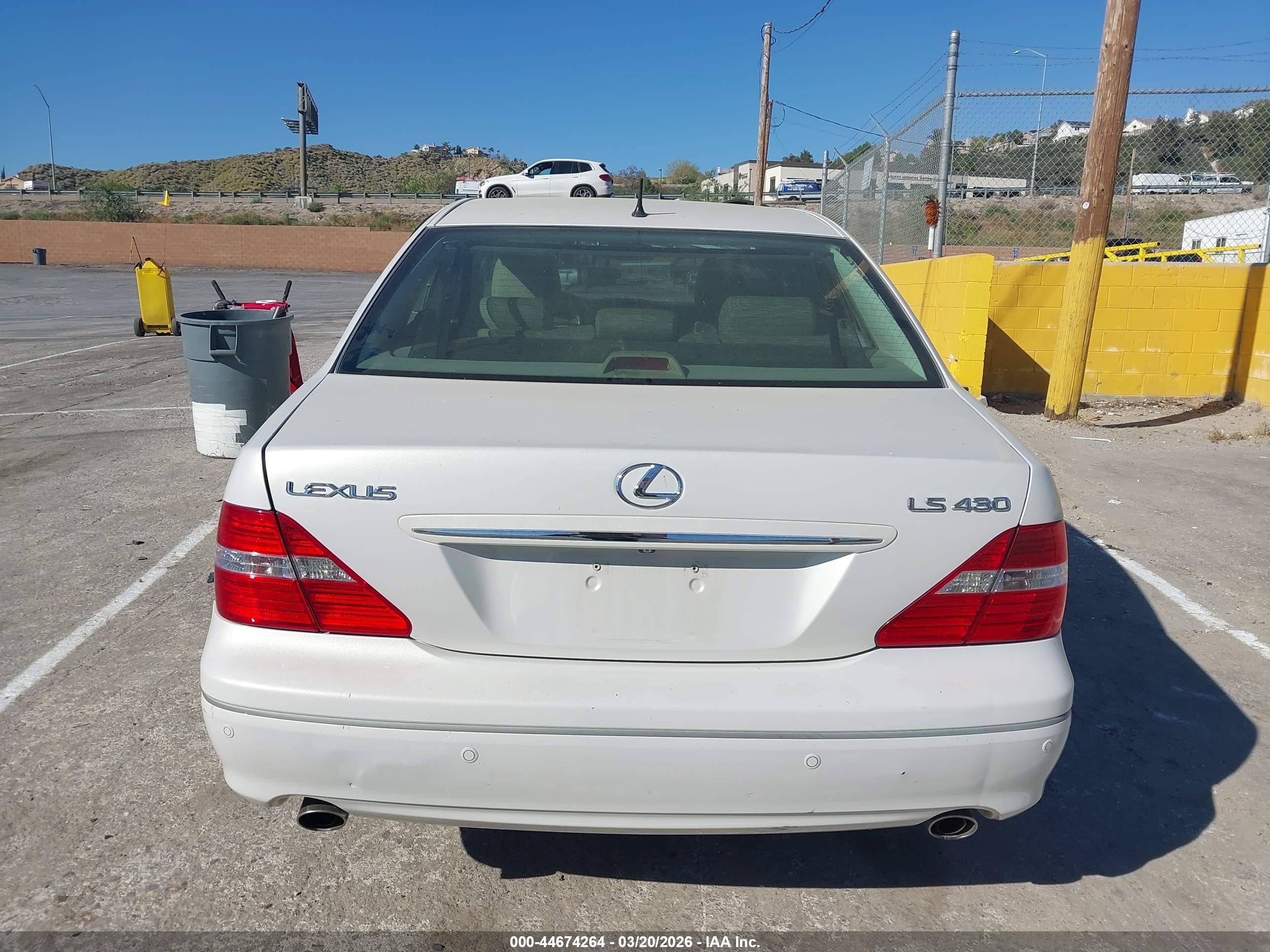 2005 Lexus Ls 430   White vin: JTHBN36F055003657