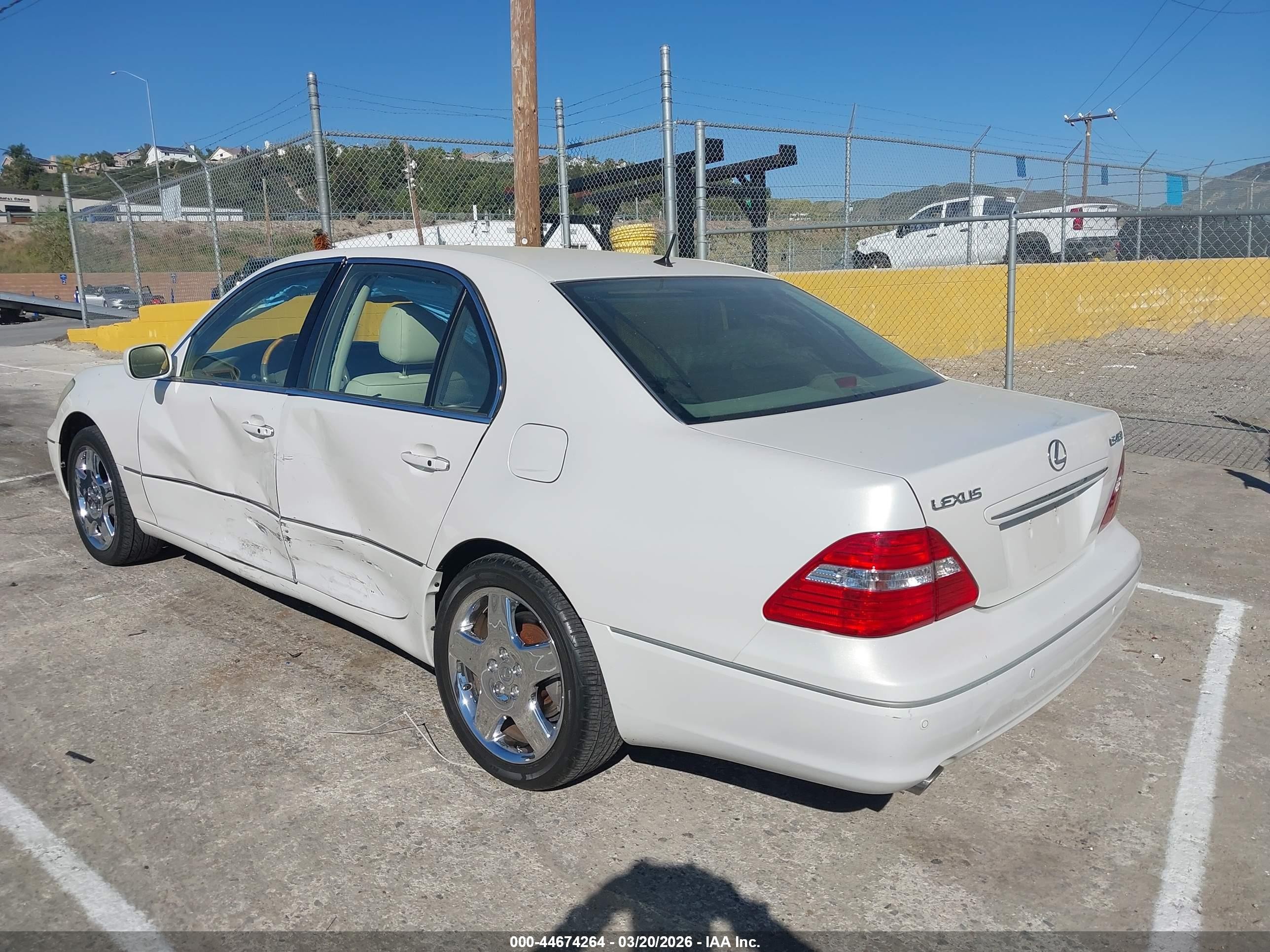 2005 Lexus Ls 430   White vin: JTHBN36F055003657