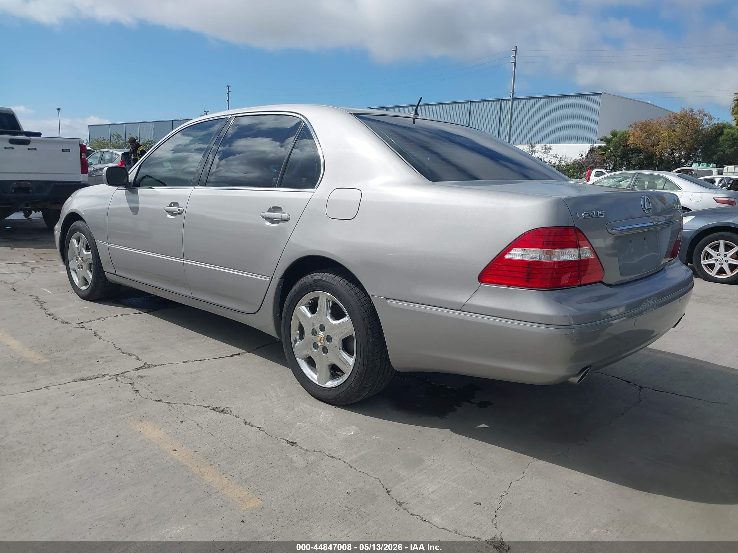 2005 Lexus Ls 430   Серый vin: JTHBN36F155017986