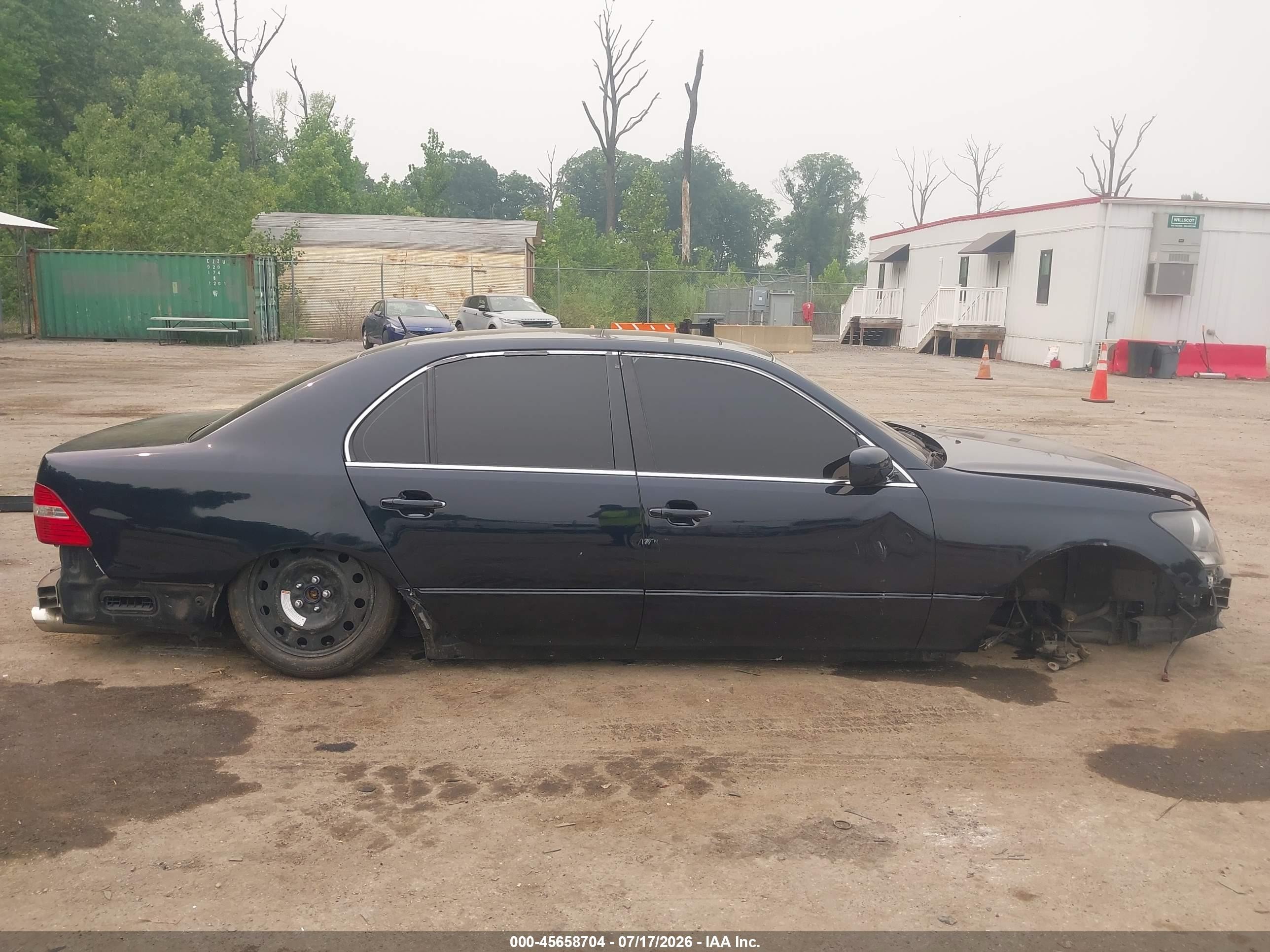 2004 Lexus Ls 430   Черный vin: JTHBN36F340138708