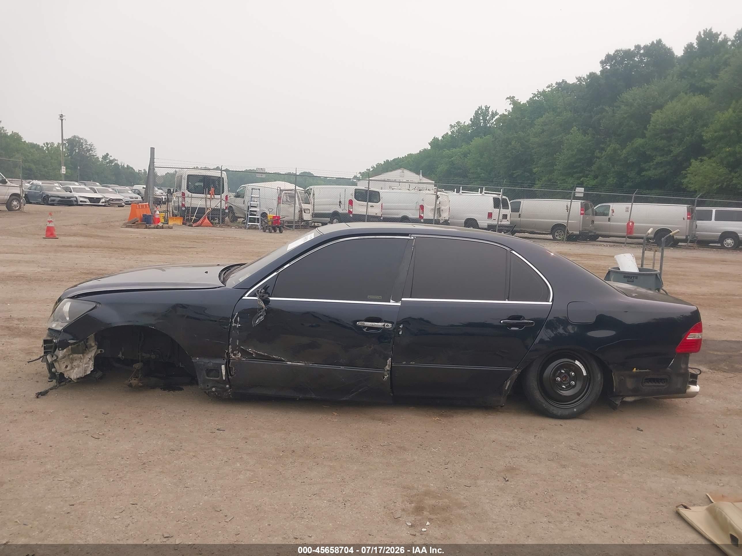 2004 Lexus Ls 430   Черный vin: JTHBN36F340138708