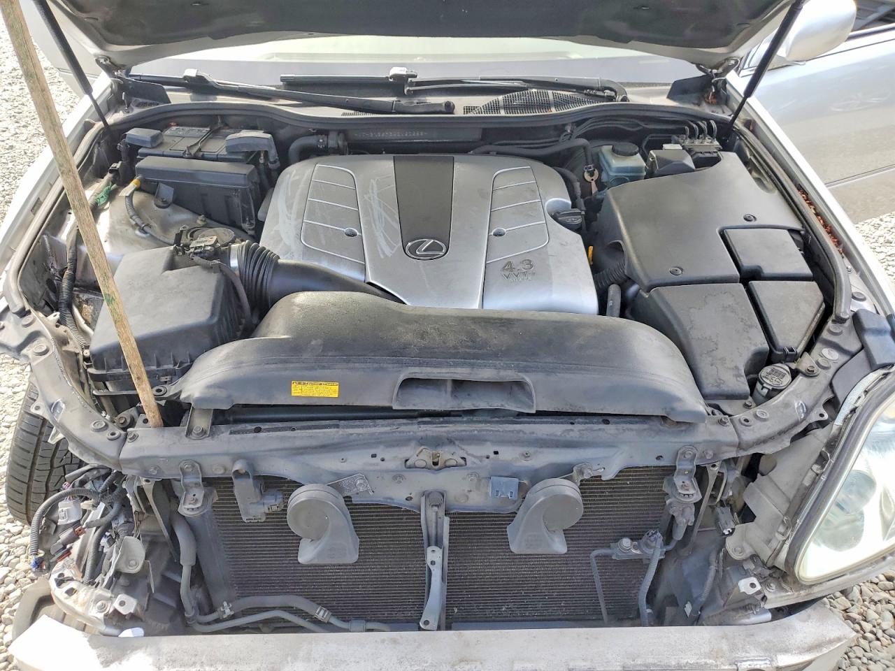 2004 Lexus Ls 430 Silver vin: JTHBN36F340160255
