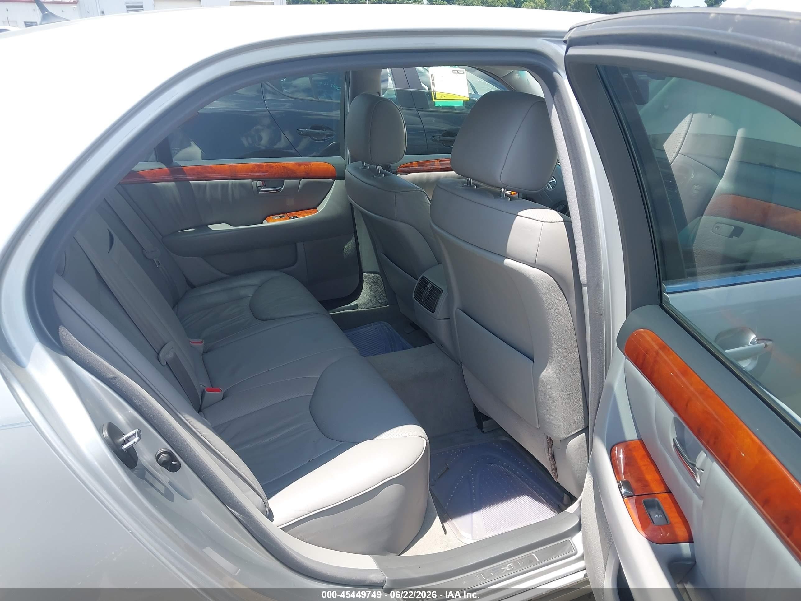 2005 Lexus Ls 430   Silver vin: JTHBN36F355011400