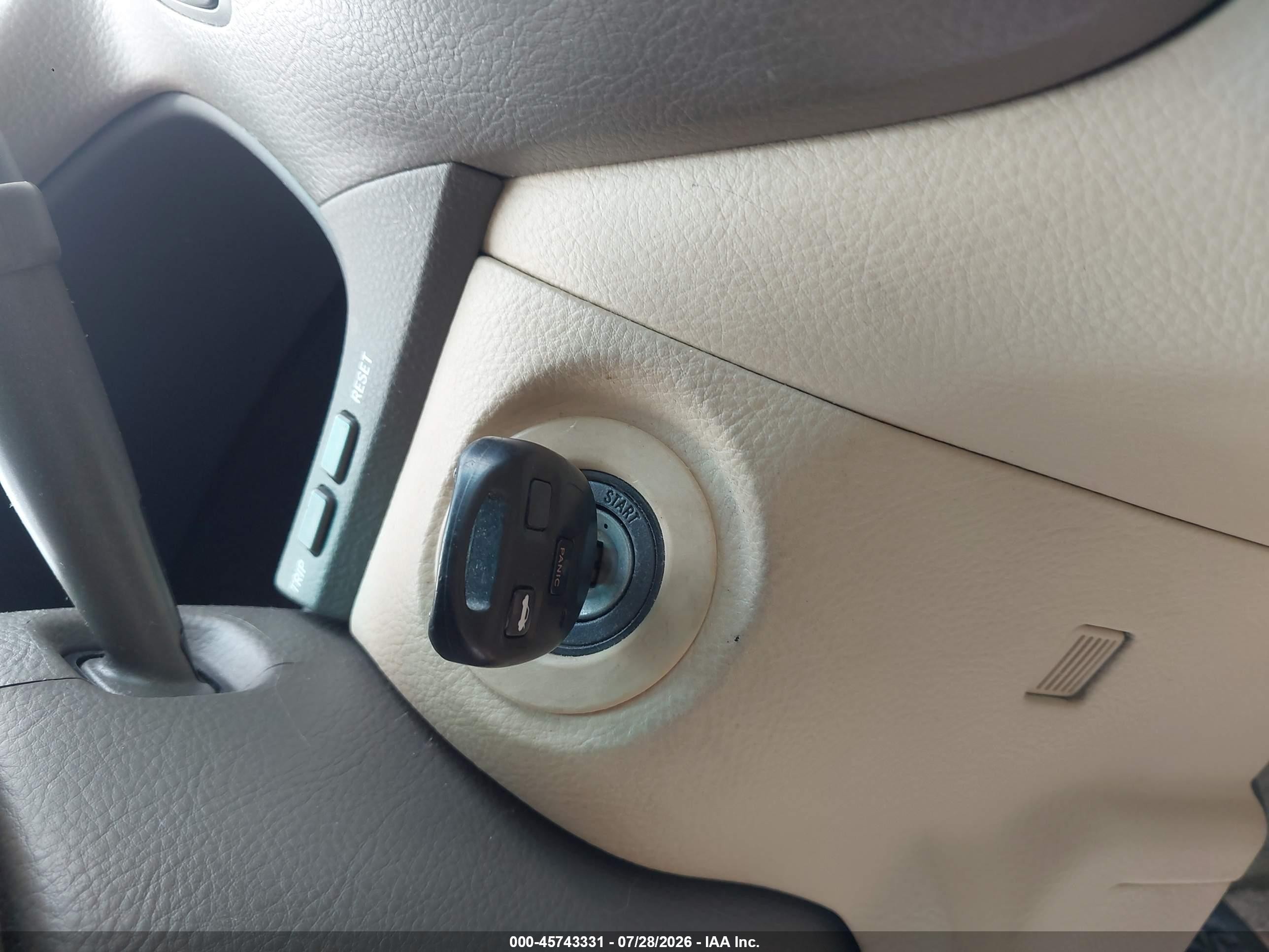 2004 Lexus Ls 430   Зеленый vin: JTHBN36F640136175