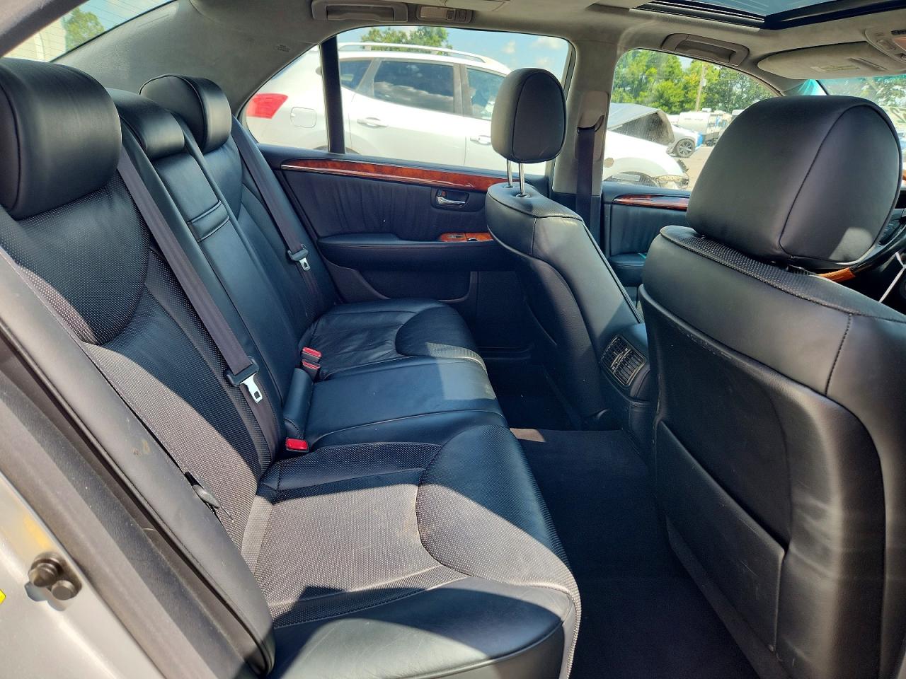 2005 Lexus Ls 430 Silver vin: JTHBN36F655002383
