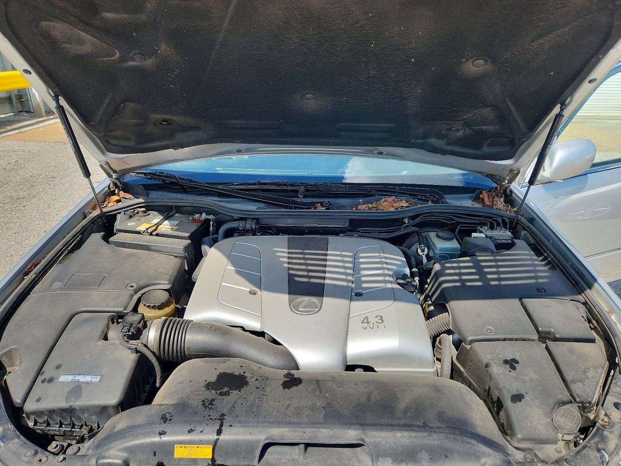 2005 Lexus Ls 430 Silver vin: JTHBN36F655002383