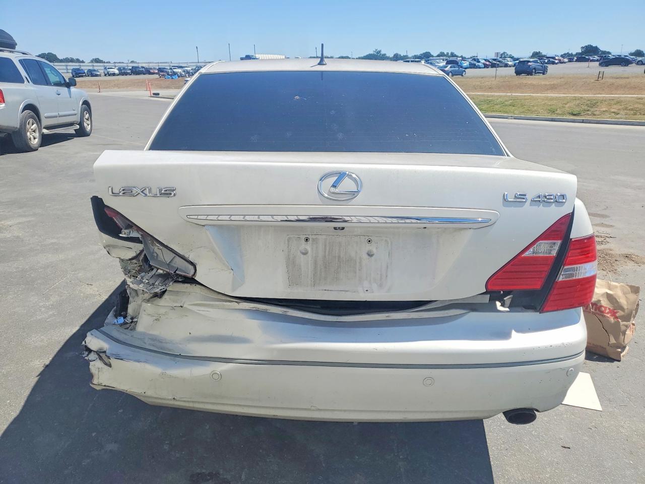 2004 Lexus Ls430 White vin: JTHBN36F740166981