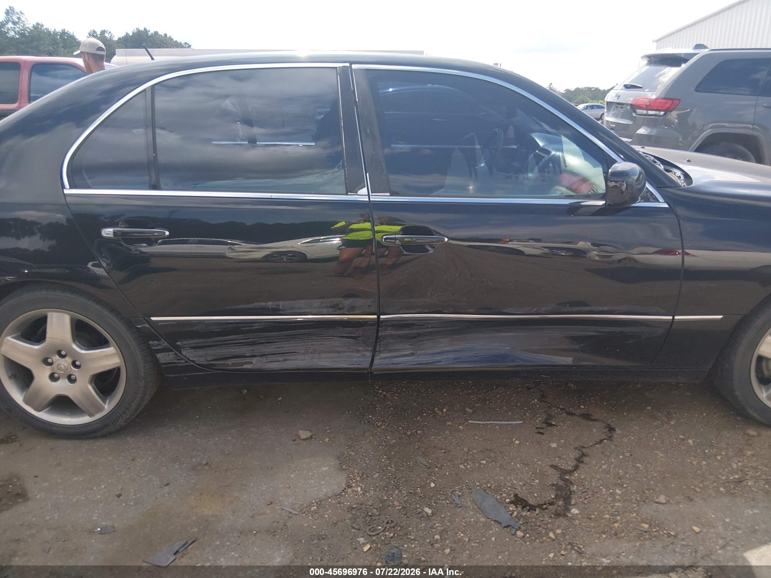 2005 Lexus Ls 430   Black vin: JTHBN36F755019838
