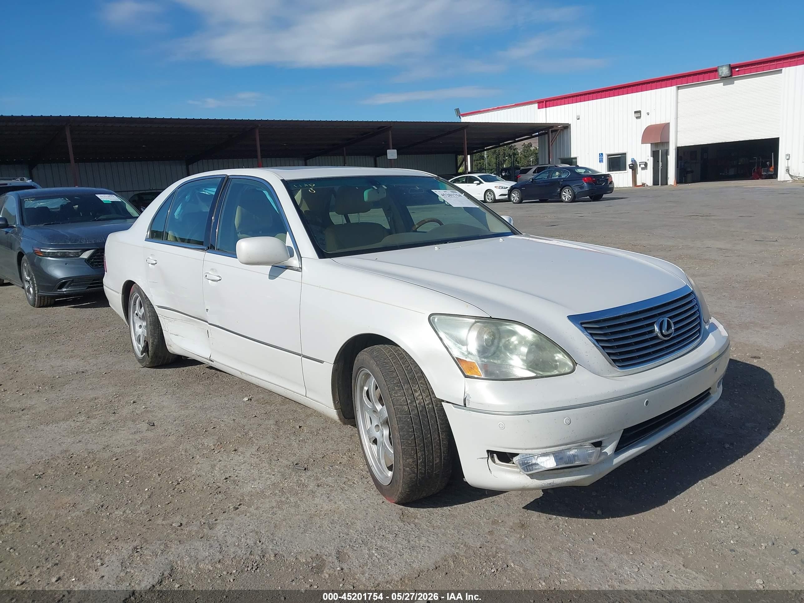 2004 Lexus Ls 430   White vin: JTHBN36F940146537