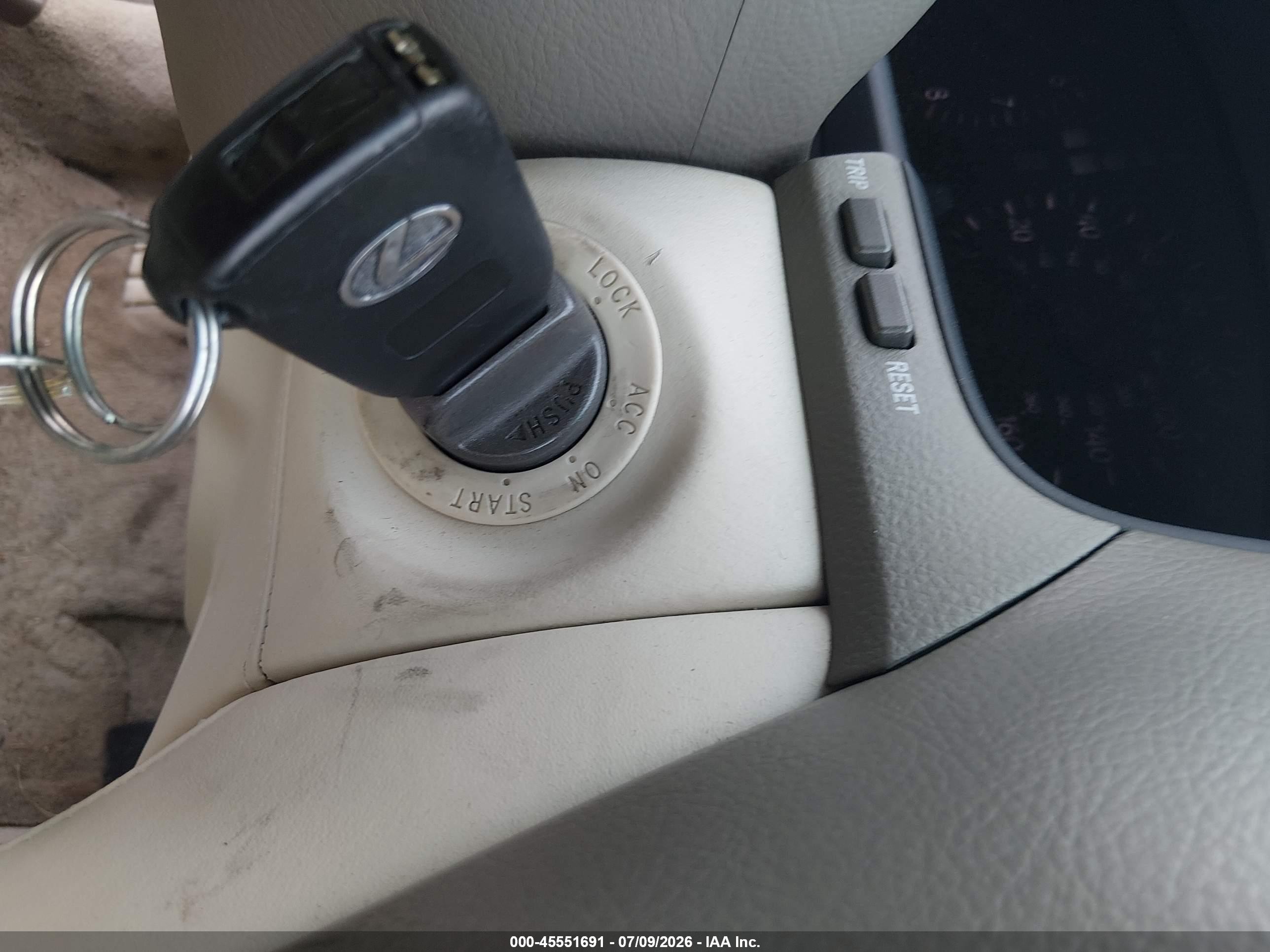 2004 Lexus Ls 430   Золотой vin: JTHBN36F940165671