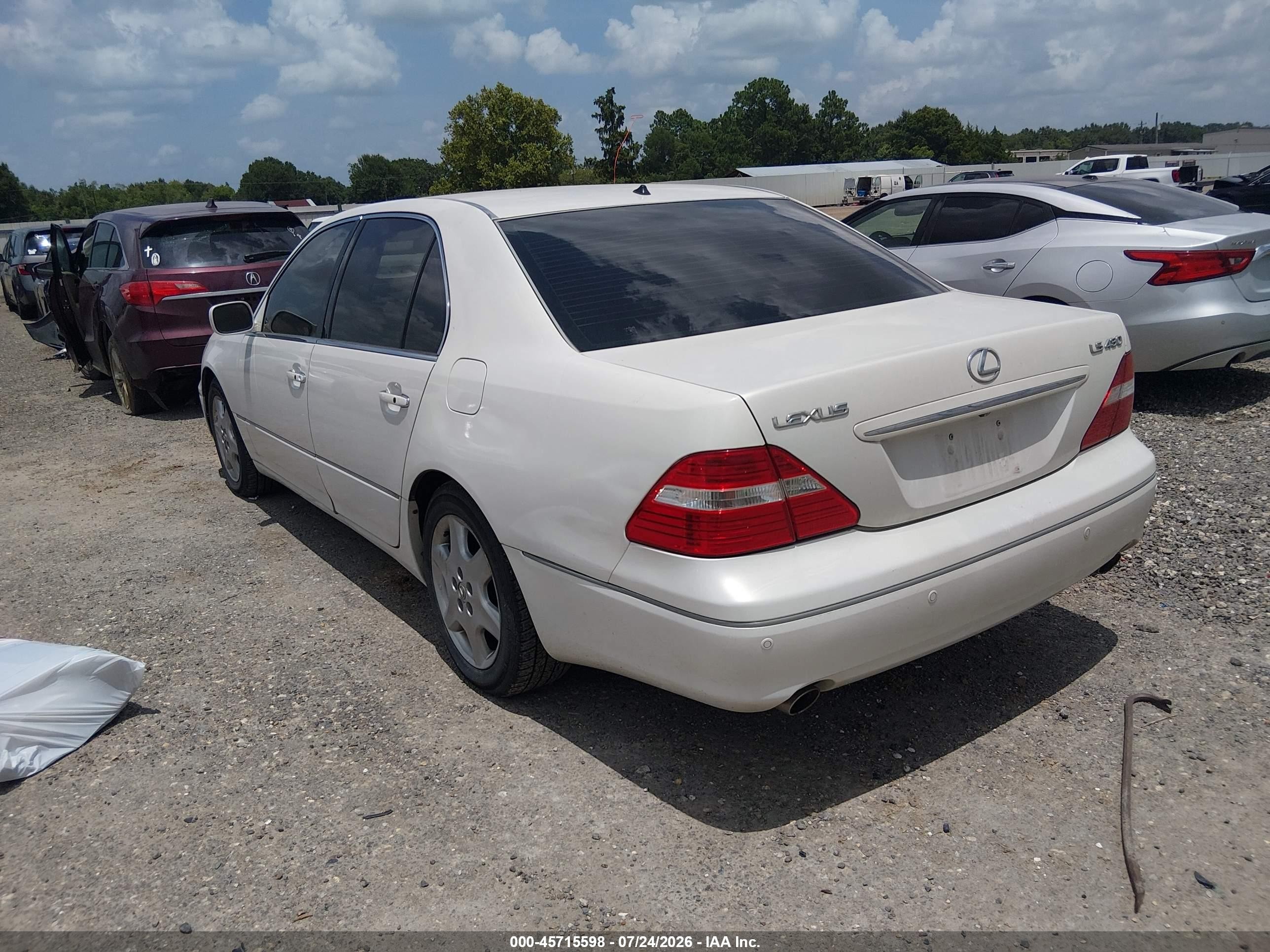 2004 Lexus Ls 430   White vin: JTHBN36FX40142349