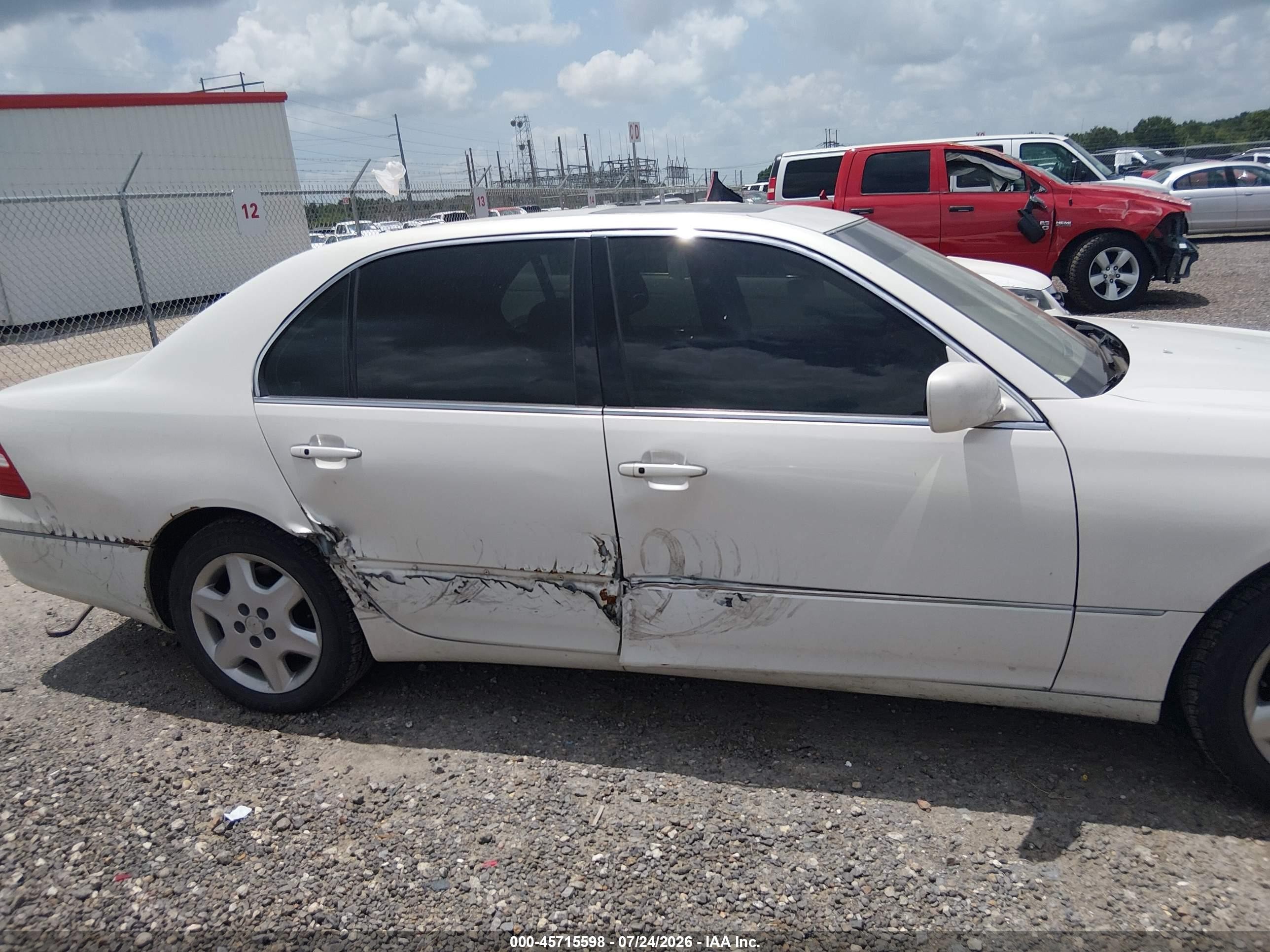 2004 Lexus Ls 430   White vin: JTHBN36FX40142349