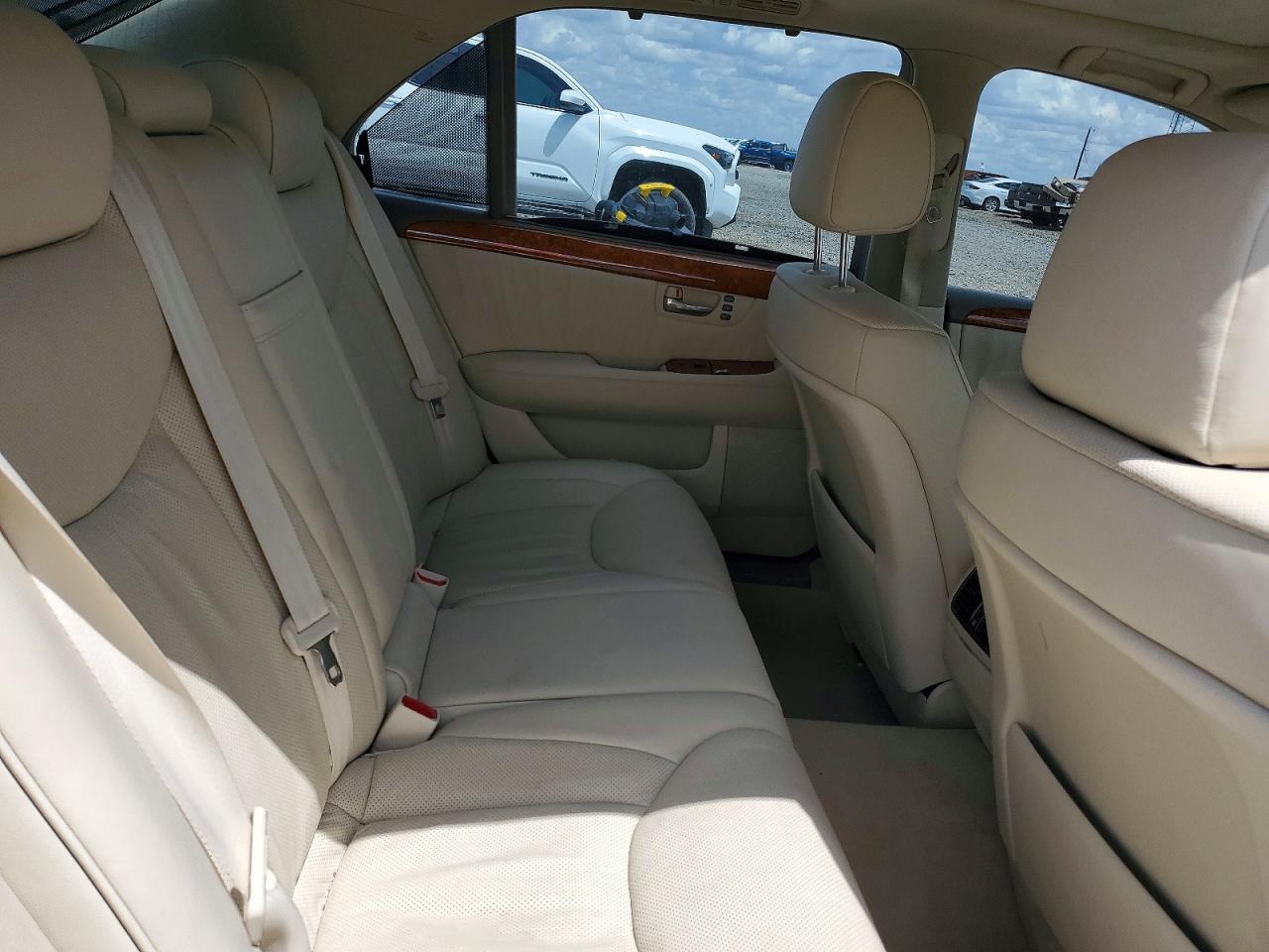 2004 Lexus Ls 430 Silver vin: JTHBN36FX40169289