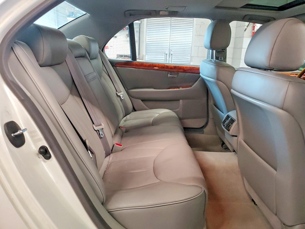 2005 Lexus Ls 430 White vin: JTHBN36FX55021003