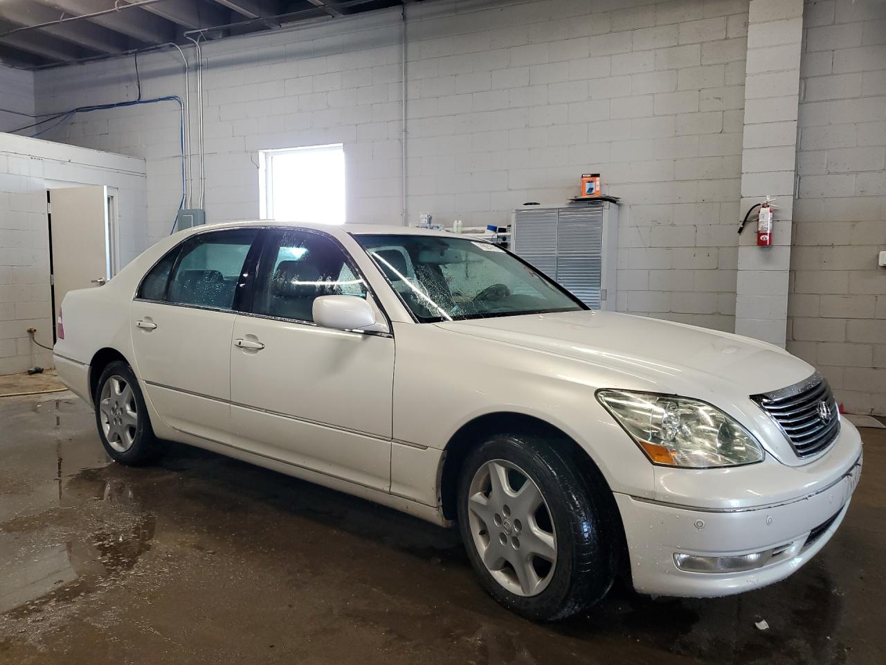2005 Lexus Ls 430 White vin: JTHBN36FX55021003 Damage: Right Front Fender, Heavy Scratch, 1/8 To 1/2 Inch