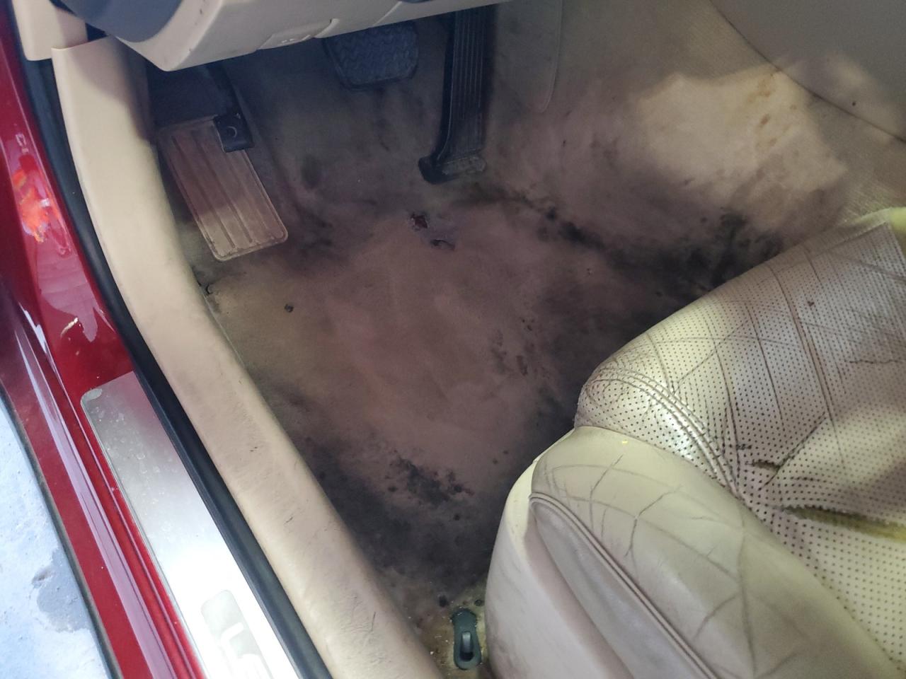2006 Lexus Gs 430 Red vin: JTHBN96S065011341 Damage: Left Front Carpet, Stained, Permanent