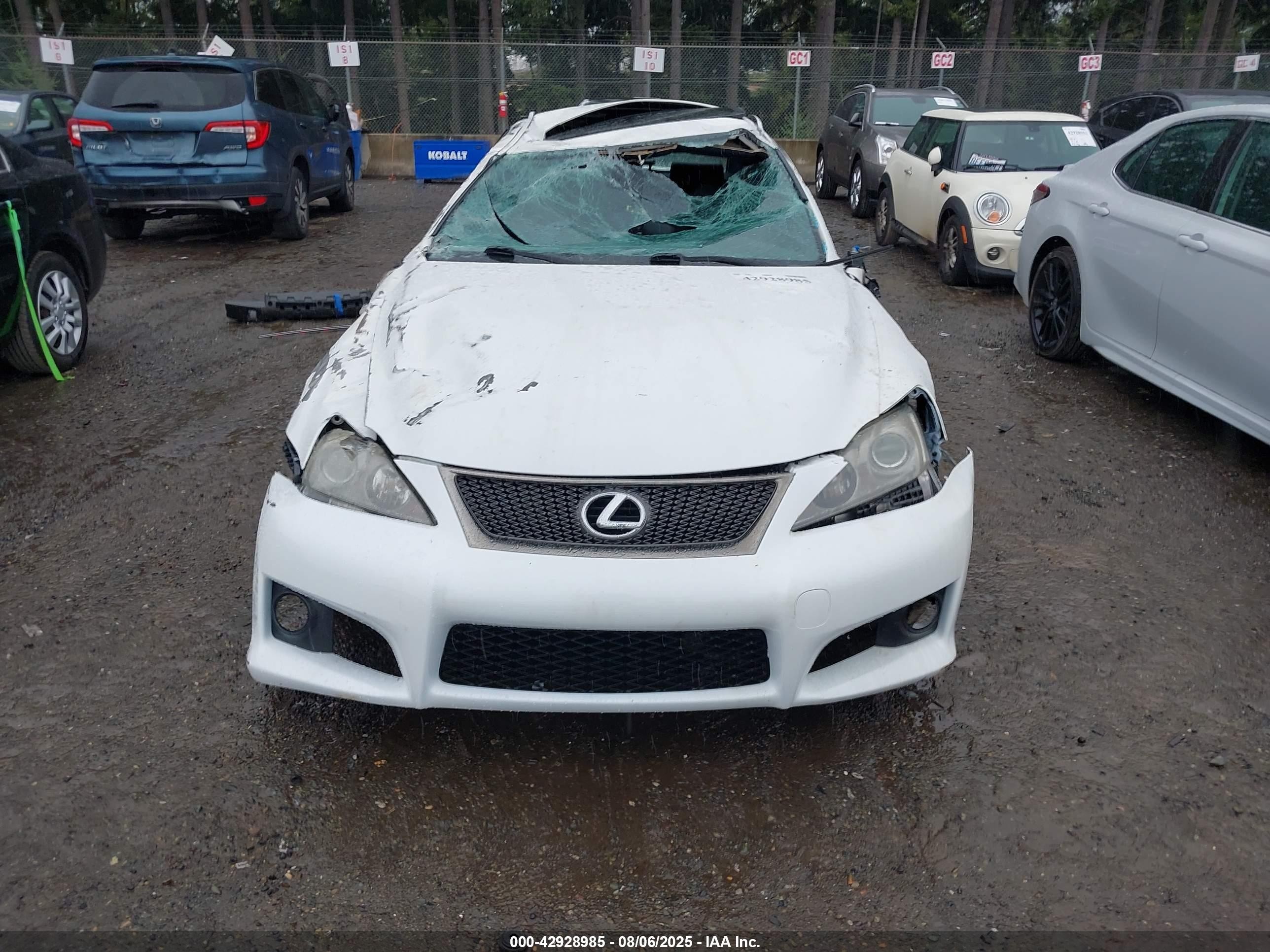 2008 Lexus Is F   White vin: JTHBP262185003267