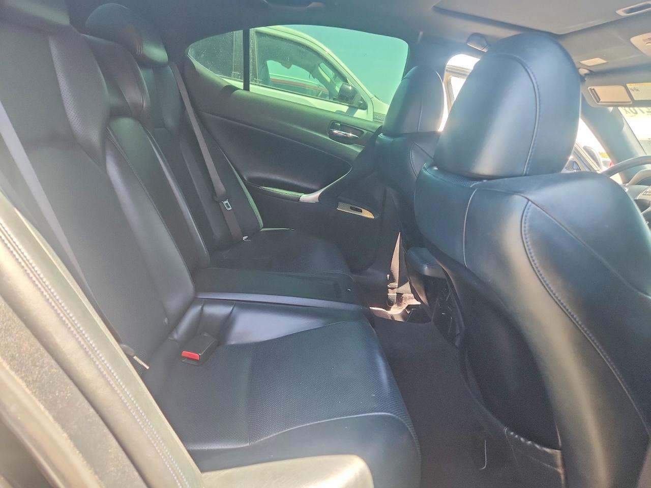 2008 Lexus Is F Base Black vin: JTHBP262285001589