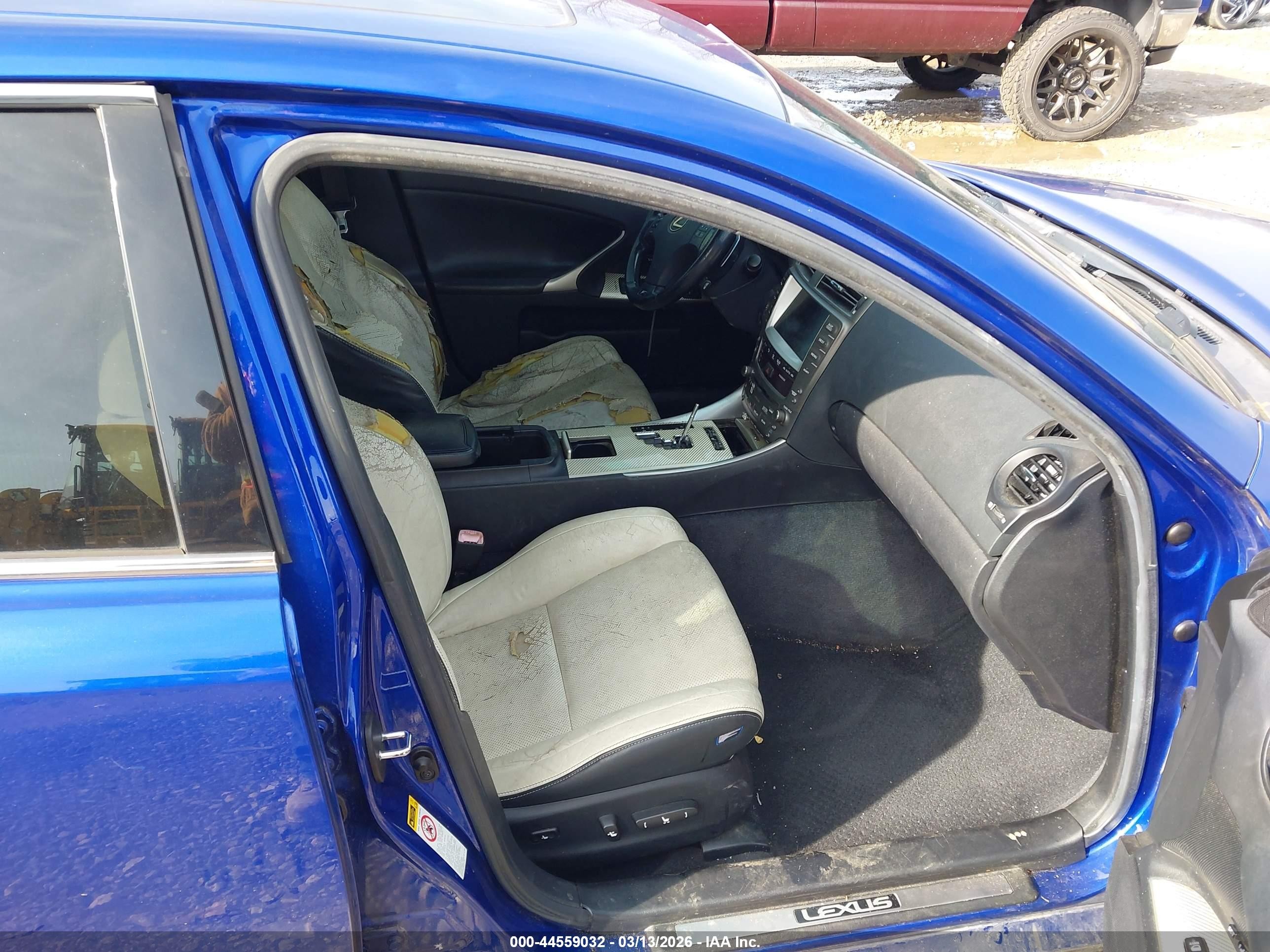 2008 Lexus Is F   Blue vin: JTHBP262485003280