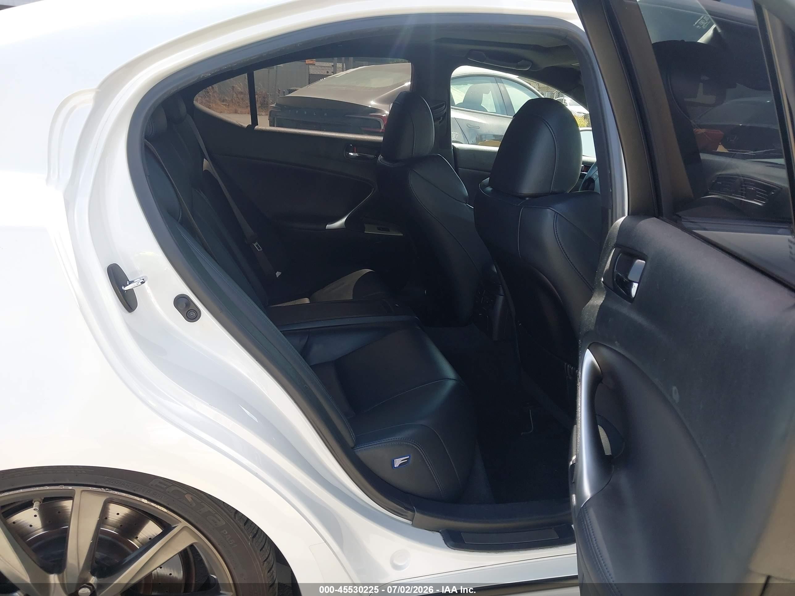 2008 Lexus Is F   Белый vin: JTHBP262685002602