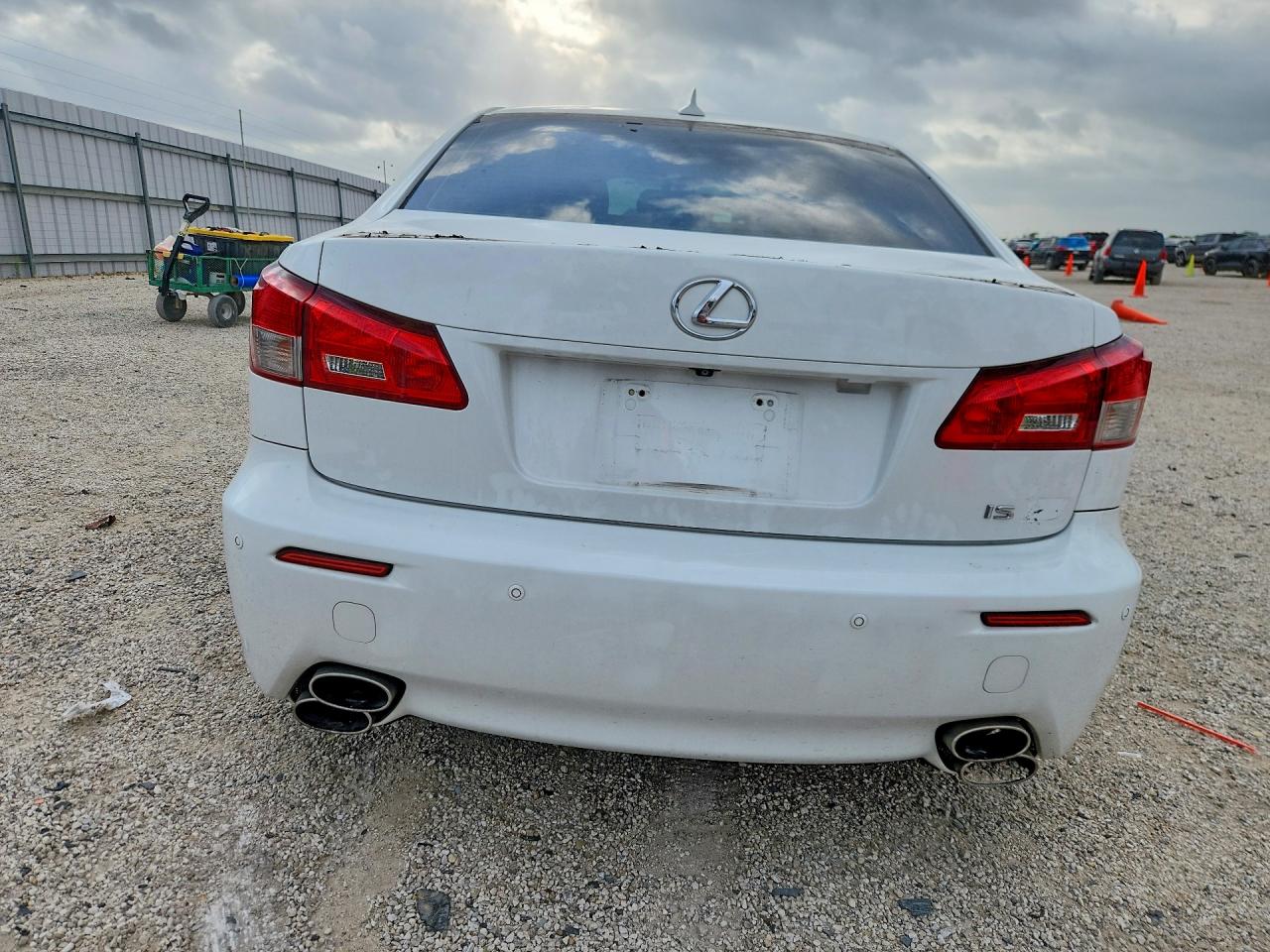 2014 Lexus Is F White vin: JTHBP5C27E5011360