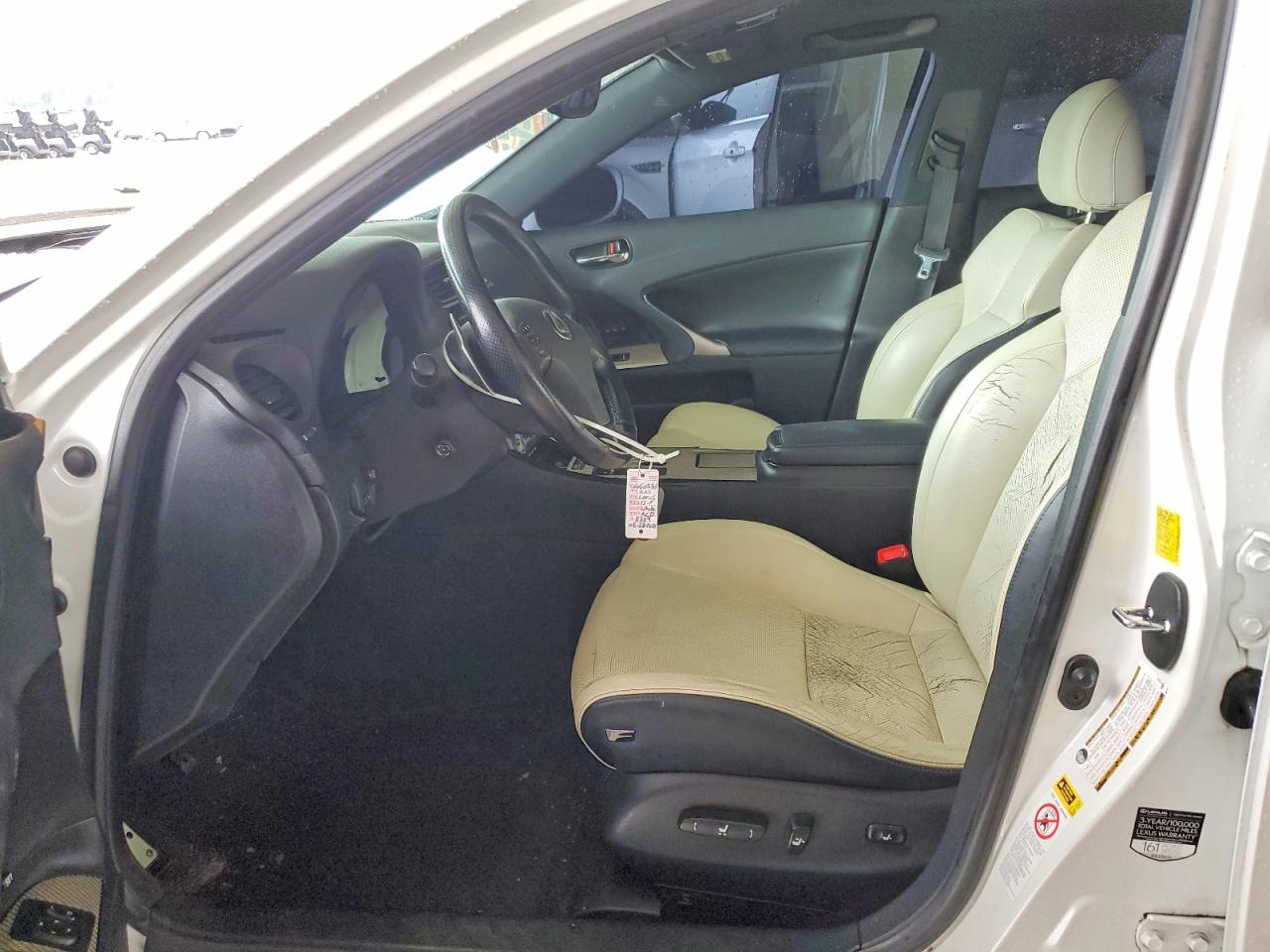 2011 Lexus Is F White vin: JTHBP5C29B5008309