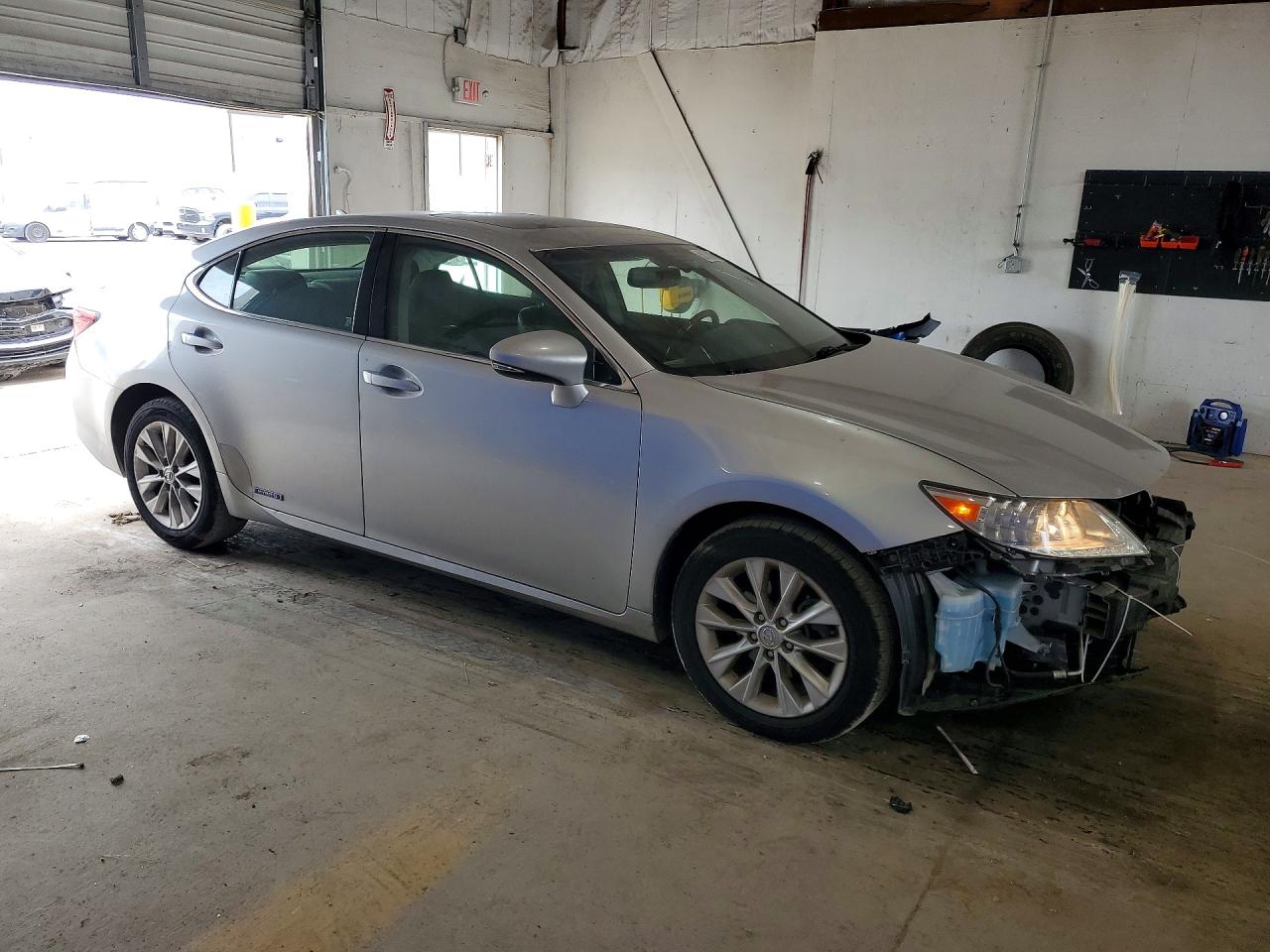 2013 Lexus Es 300h Silver vin: JTHBW1GG0D2002985