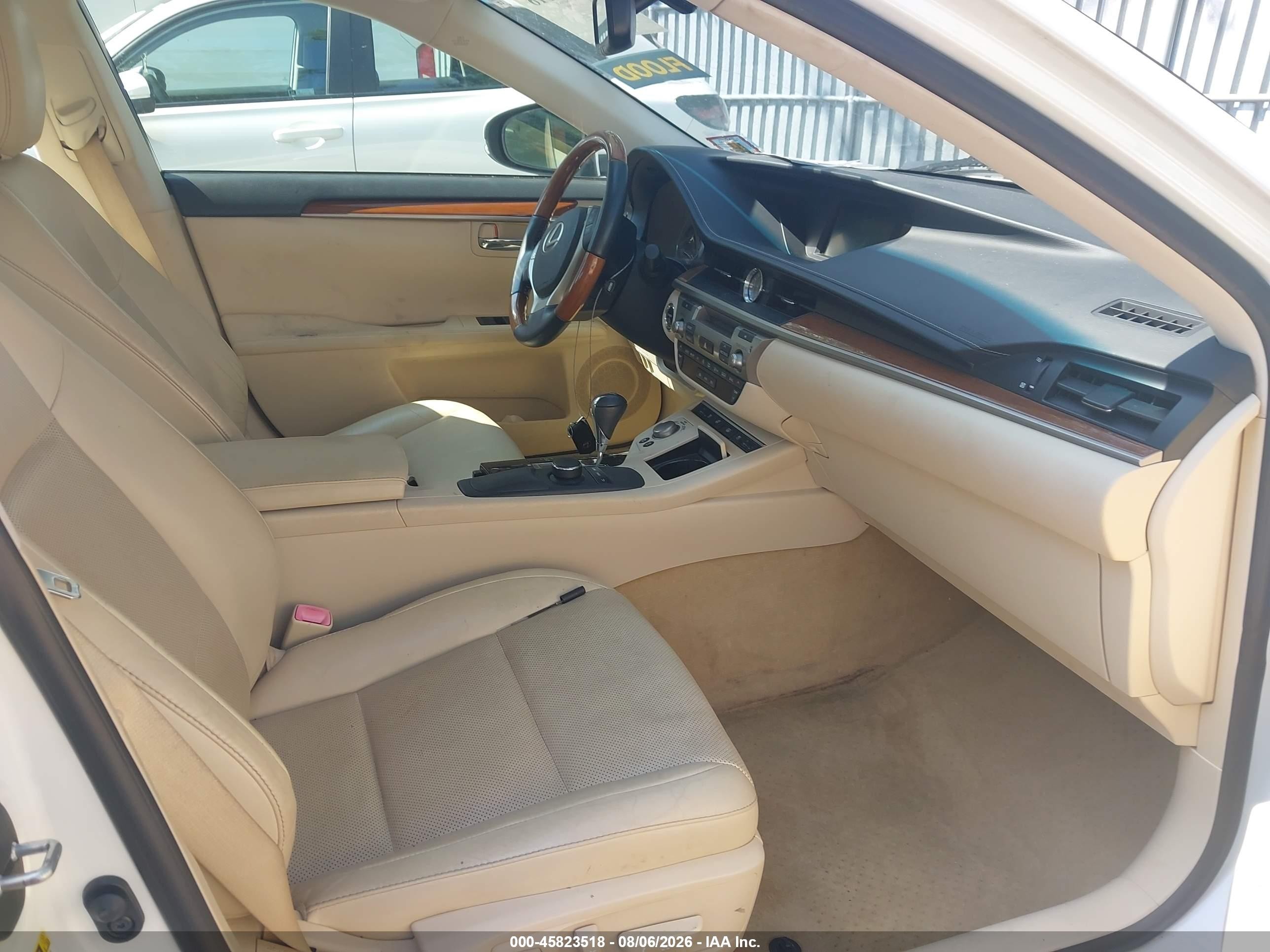 2013 Lexus Es 300h White vin: JTHBW1GG0D2006308