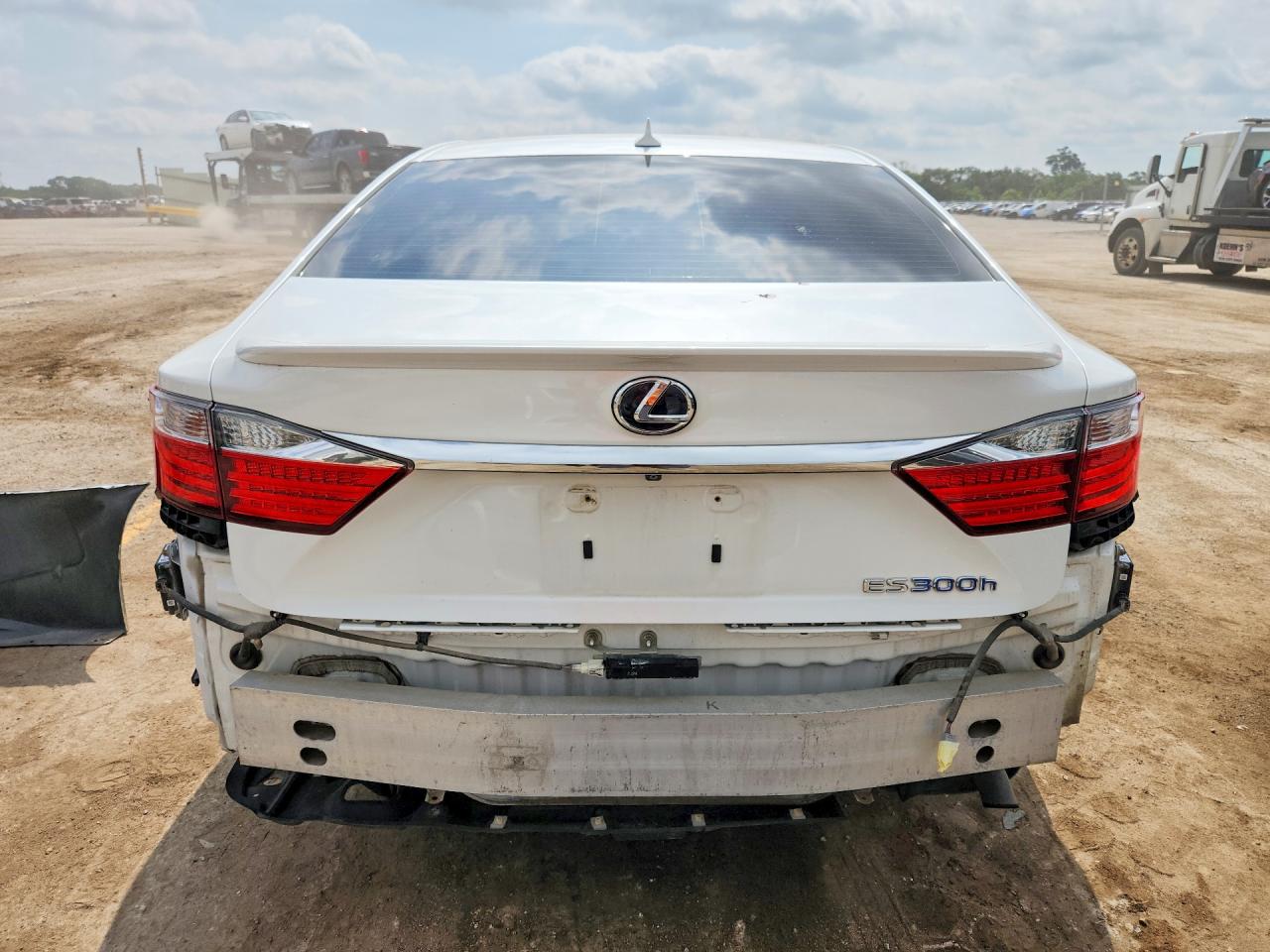 2013 Lexus Es 300h White vin: JTHBW1GG0D2011606