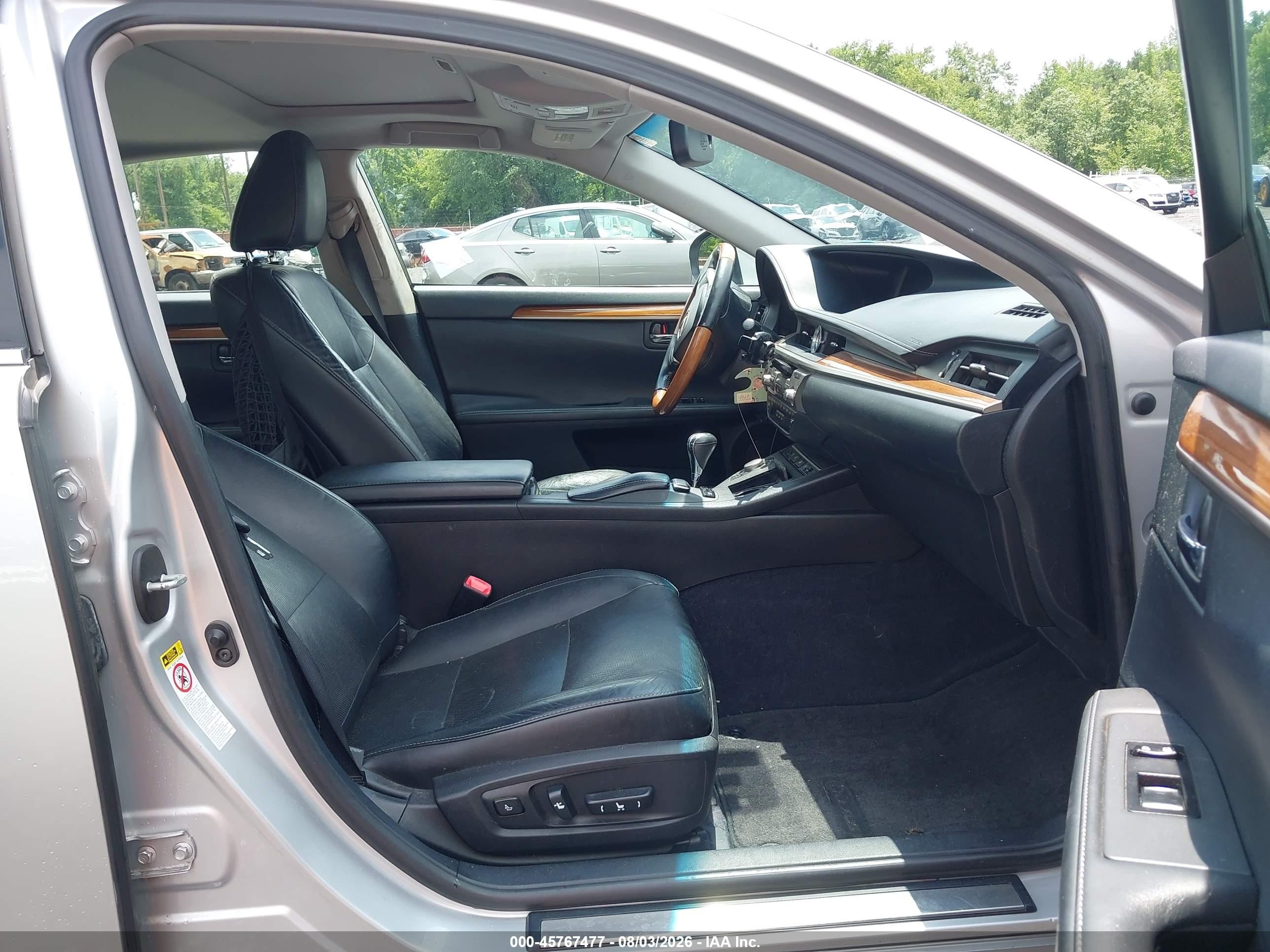 2013 Lexus Es 300h   Серебряный vin: JTHBW1GG0D2012500