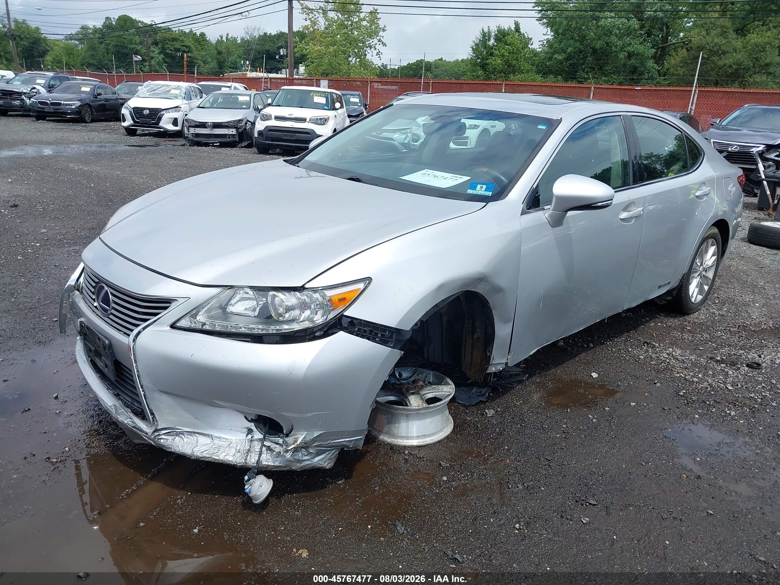 2013 Lexus Es 300h   Серебряный vin: JTHBW1GG0D2012500
