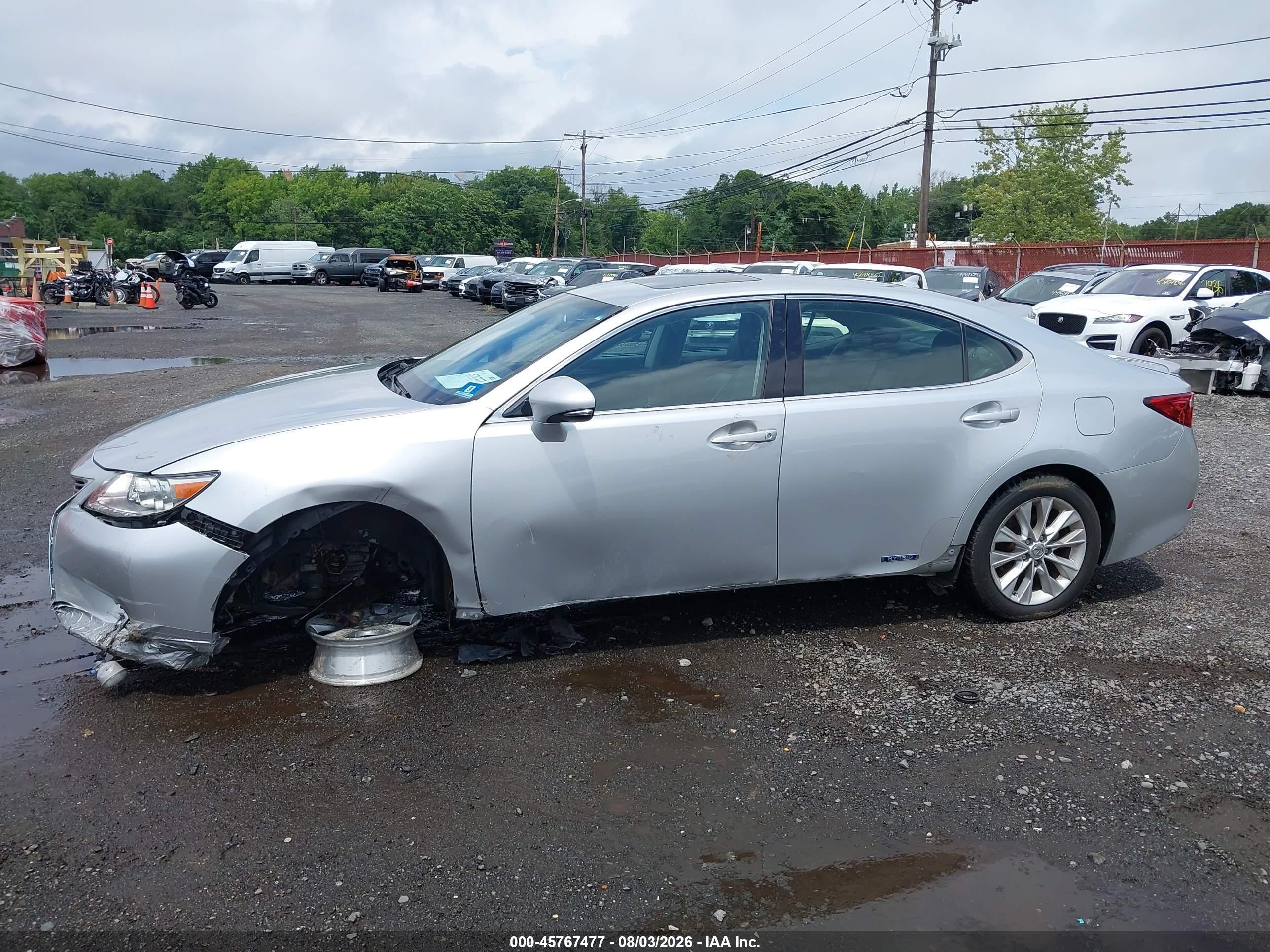 2013 Lexus Es 300h   Серебряный vin: JTHBW1GG0D2012500