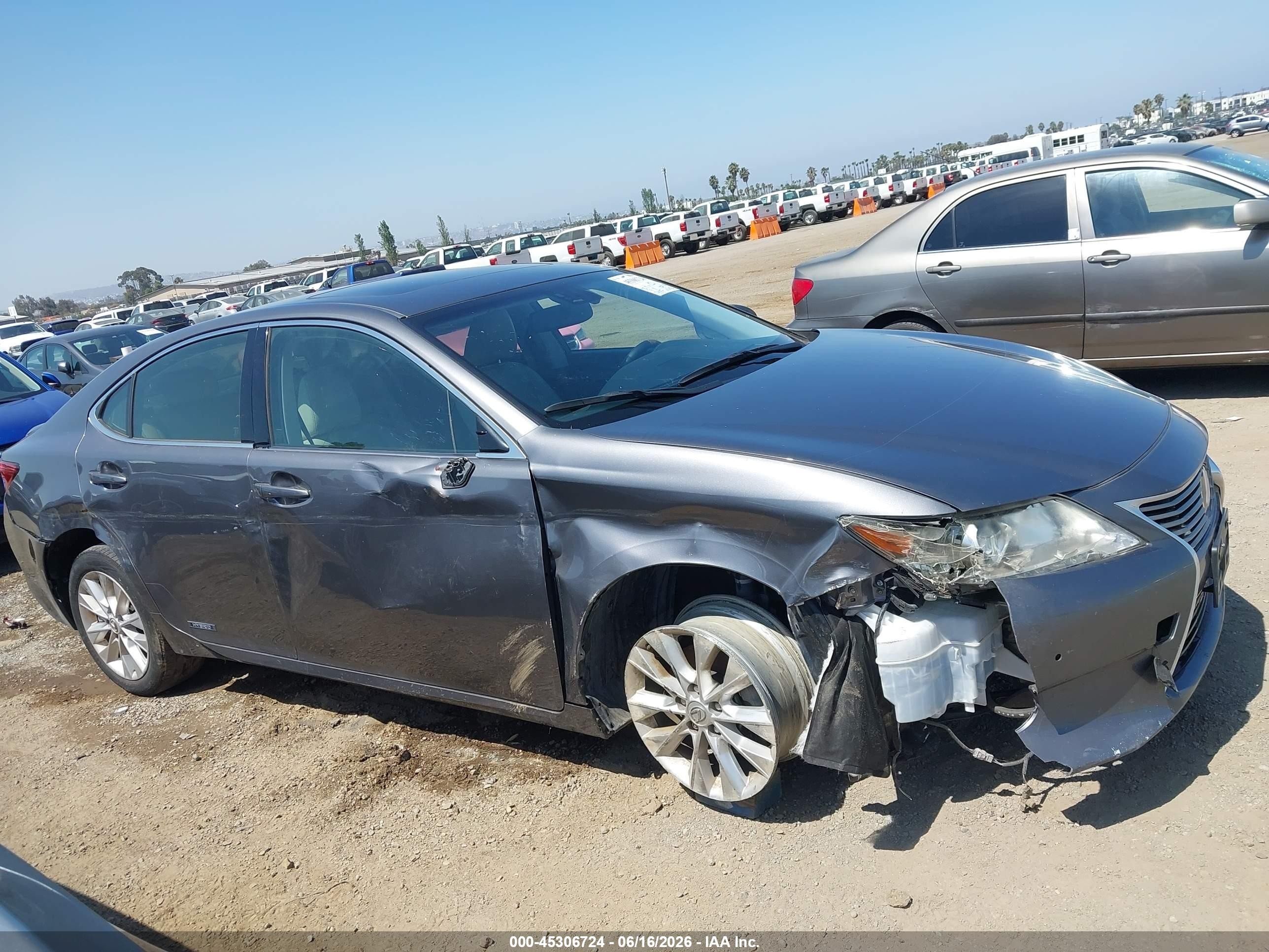 2013 Lexus Es 300h   Gray vin: JTHBW1GG0D2015624
