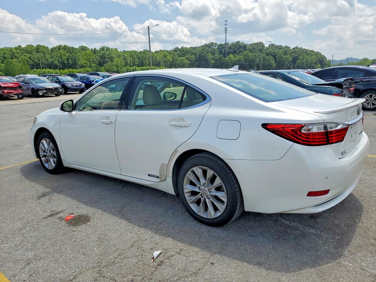 2013 Lexus Es 300h White vin: JTHBW1GG0D2019852