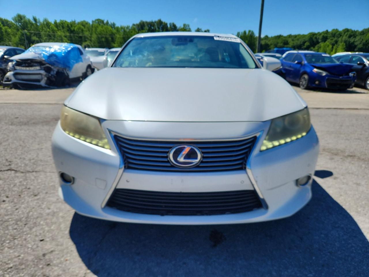 2013 Lexus Es 300h White vin: JTHBW1GG0D2019852
