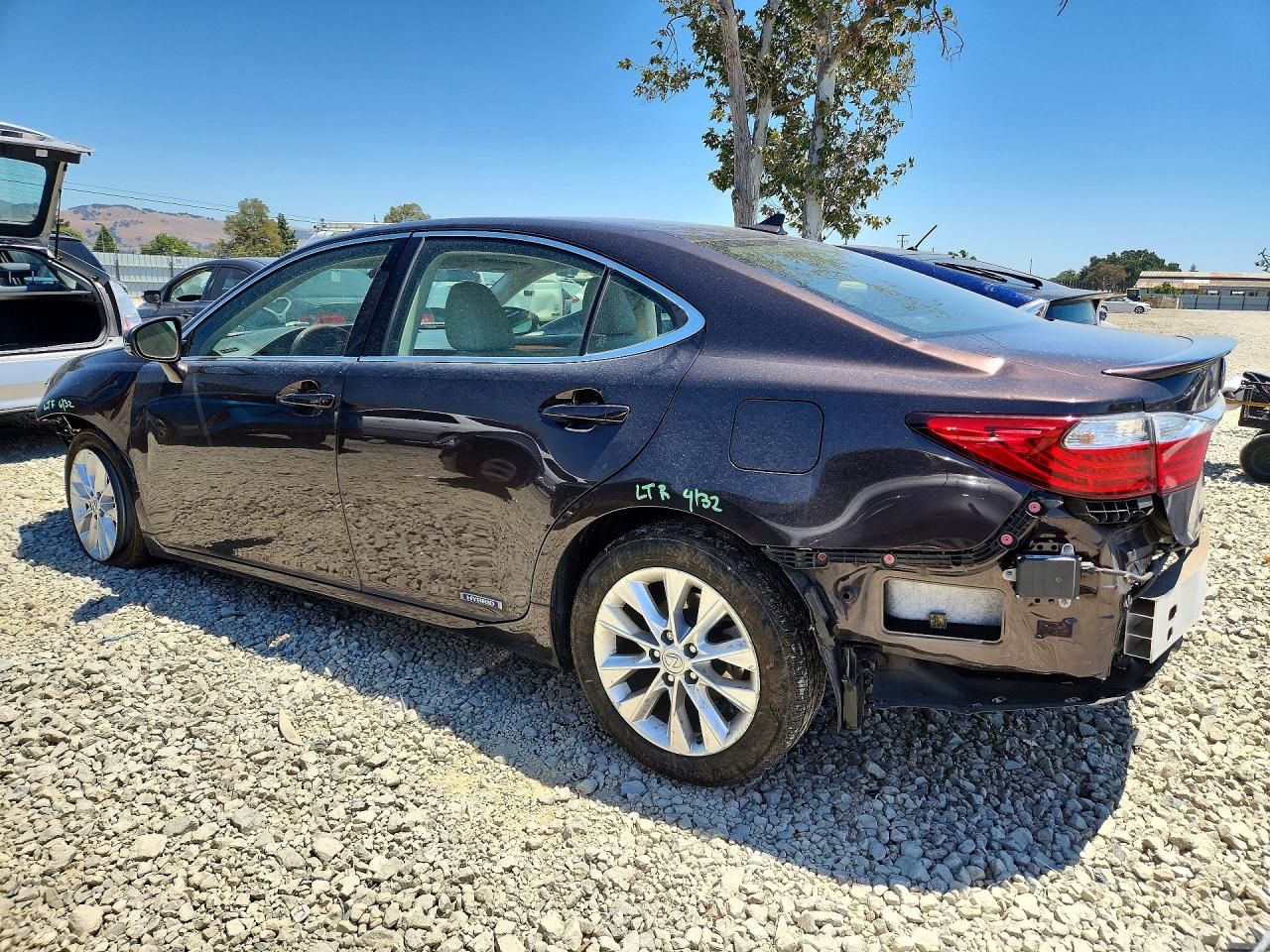 2013 Lexus Es 300h Maroon vin: JTHBW1GG0D2021228