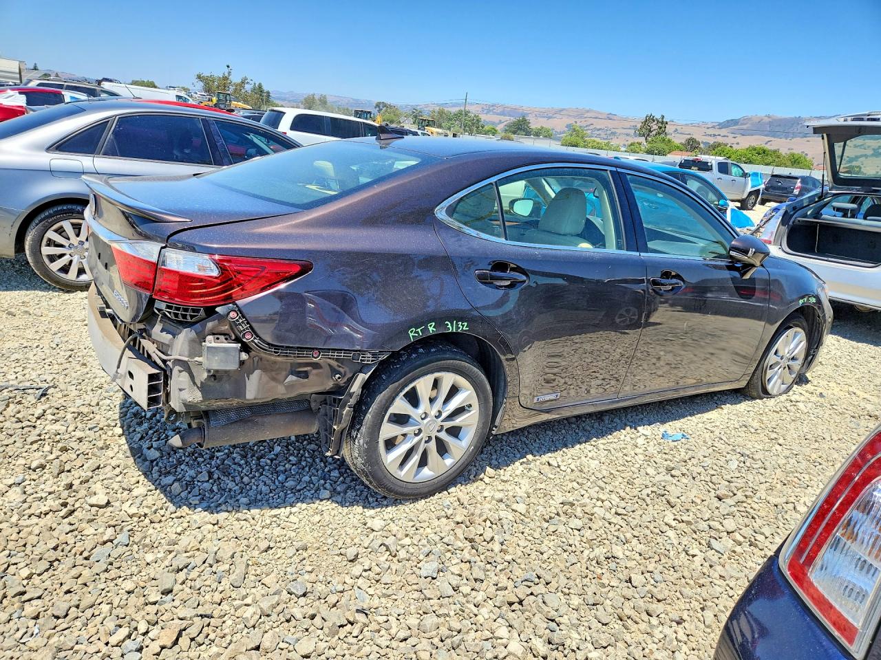 2013 Lexus Es 300h Maroon vin: JTHBW1GG0D2021228
