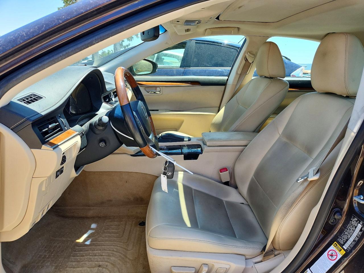 2013 Lexus Es 300h Maroon vin: JTHBW1GG0D2021228
