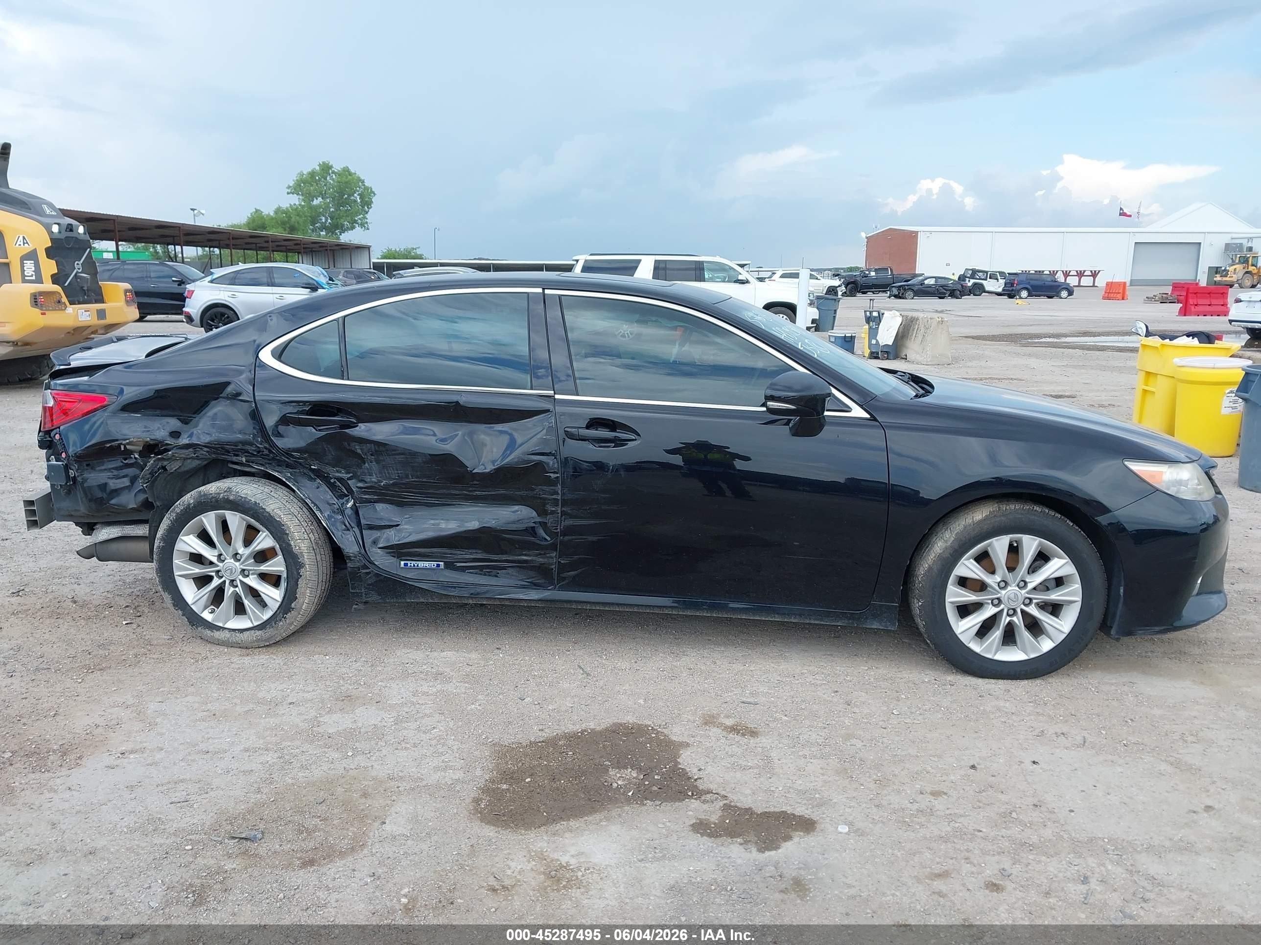 2013 Lexus Es 300h   Black vin: JTHBW1GG0D2028096