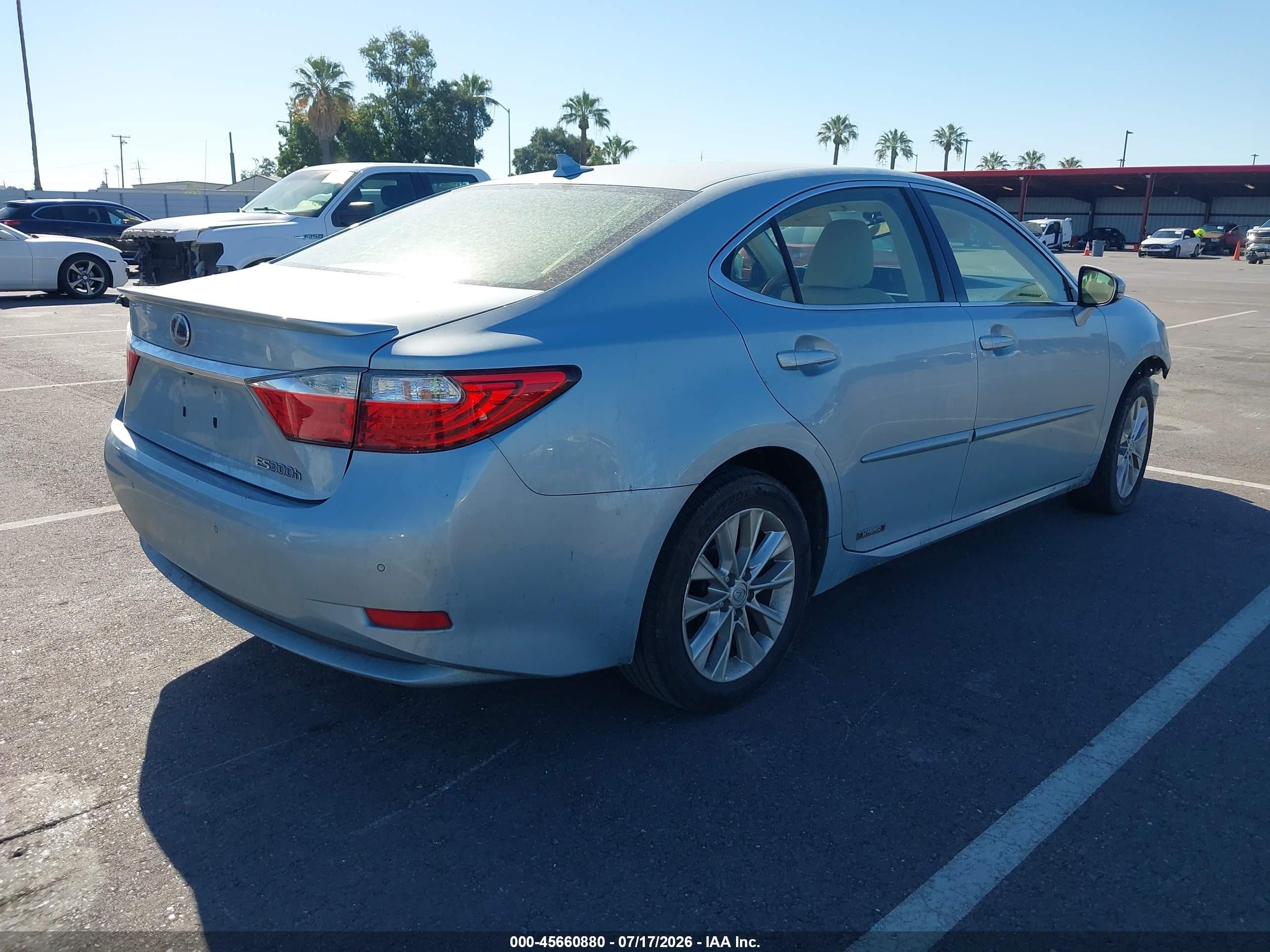 2013 Lexus Es 300h   Light Blue vin: JTHBW1GG0D2031760