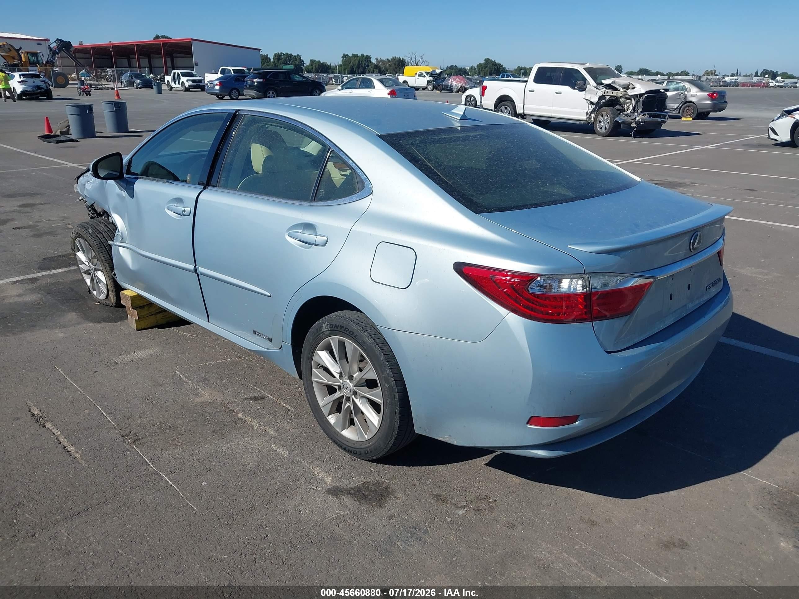 2013 Lexus Es 300h   Light Blue vin: JTHBW1GG0D2031760