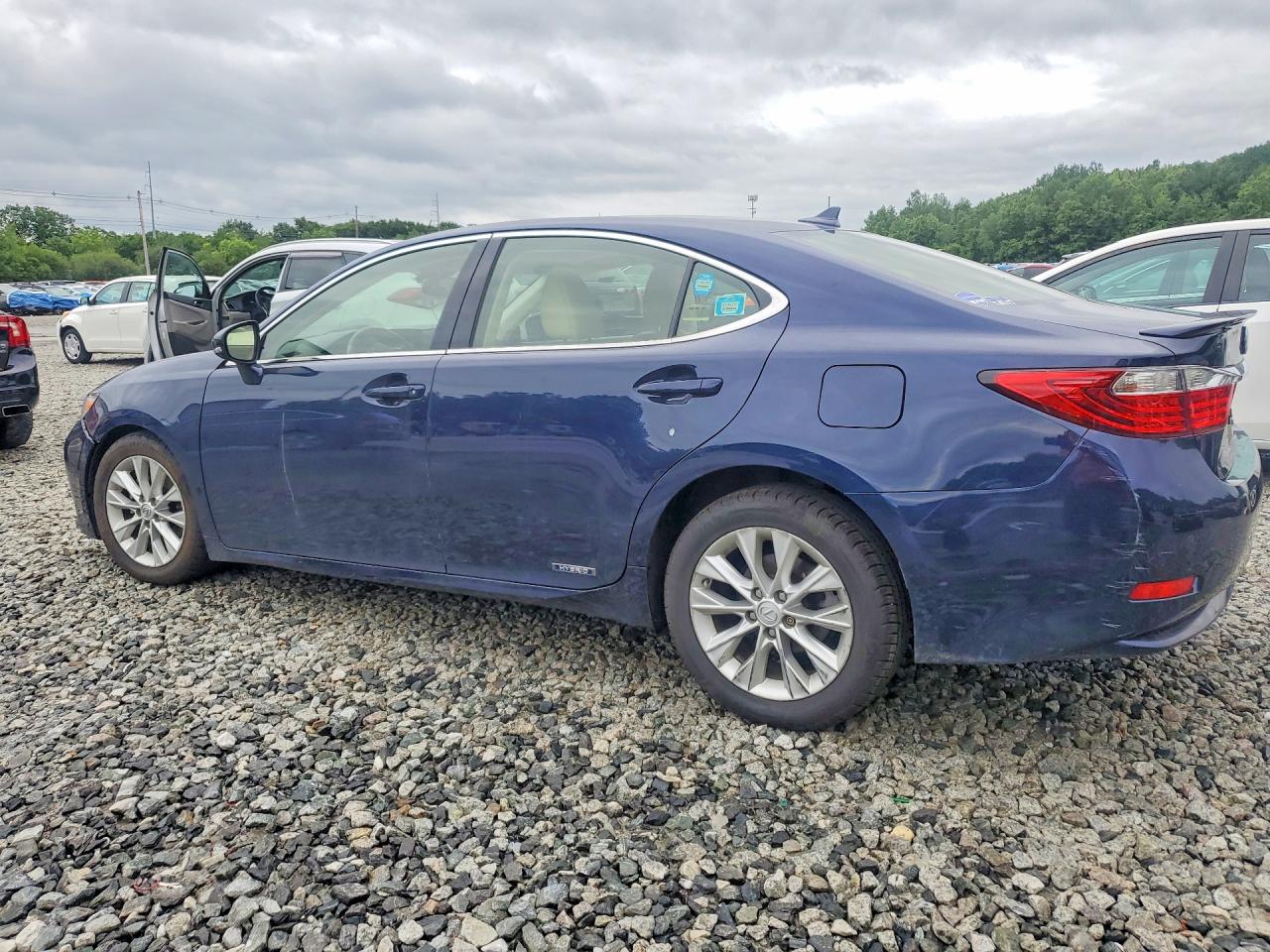 2013 Lexus Es 300h Blue vin: JTHBW1GG0D2033363