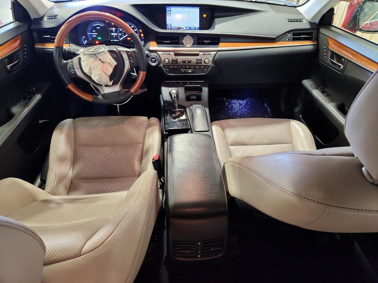 2013 Lexus Es 300h Красный vin: JTHBW1GG0D2038238