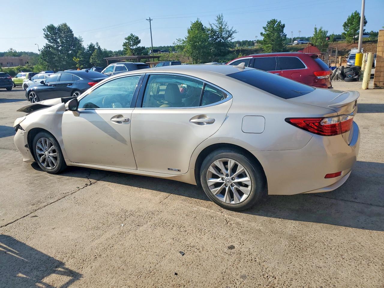 2014 Lexus Es 300h Gold vin: JTHBW1GG0E2053324