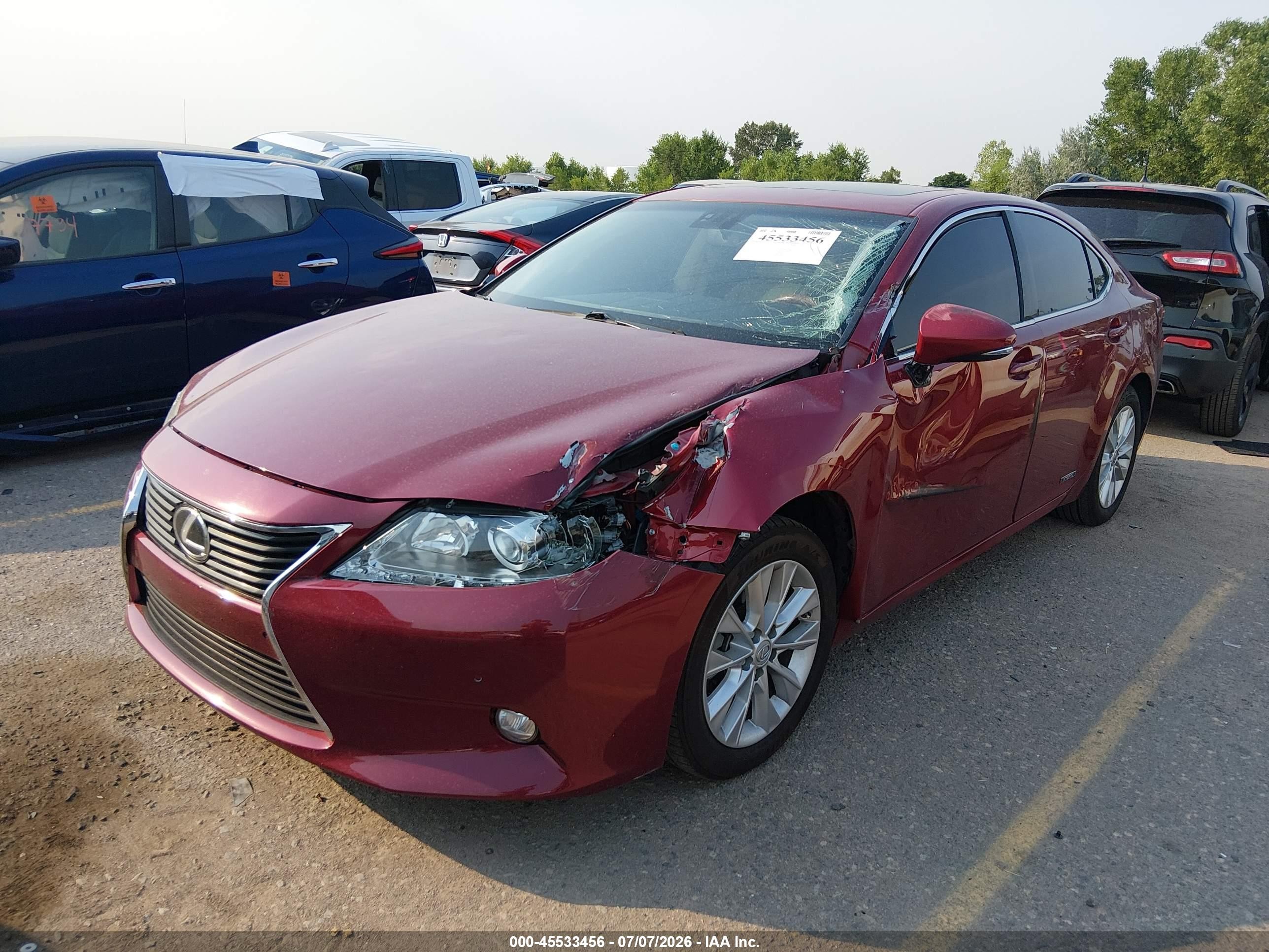 2014 Lexus Es 300h   Red vin: JTHBW1GG0E2057213