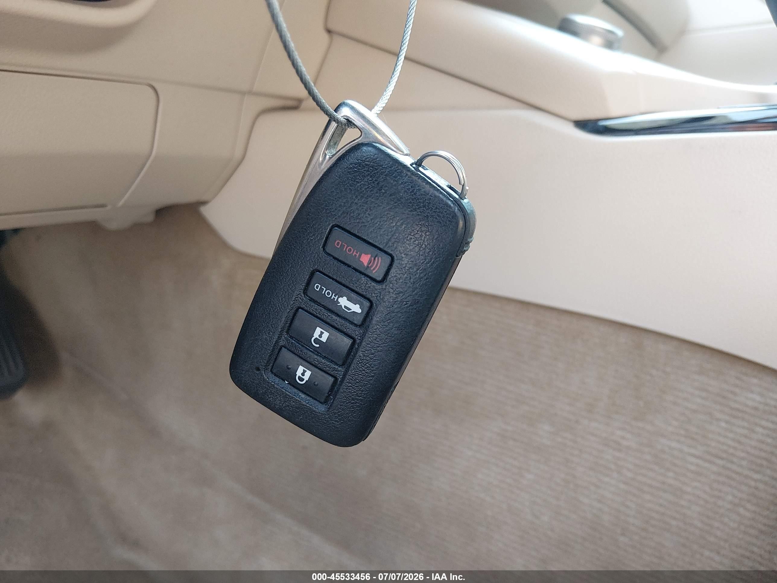 2014 Lexus Es 300h   Red vin: JTHBW1GG0E2057213